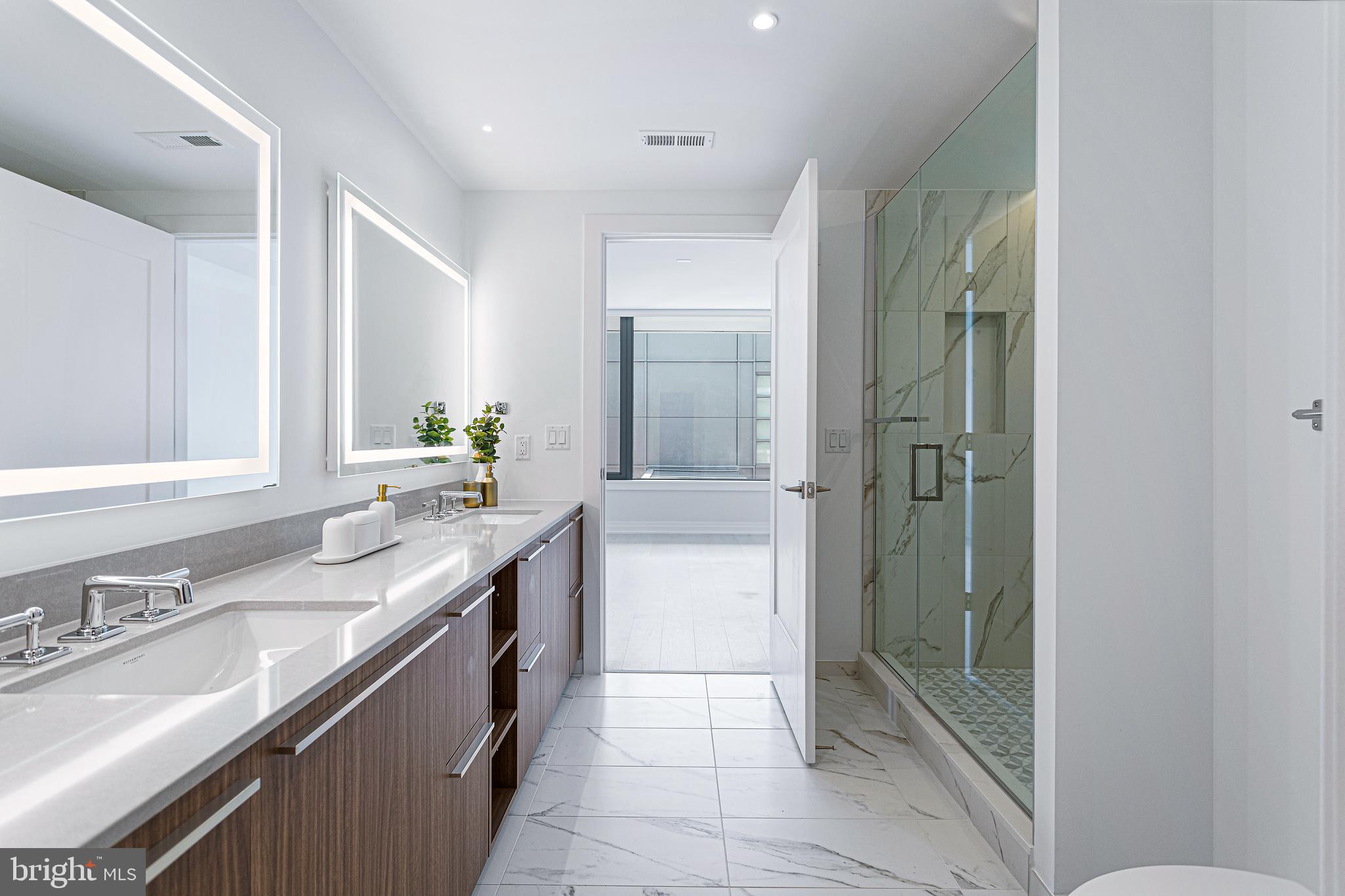 Real estate listing preview #4