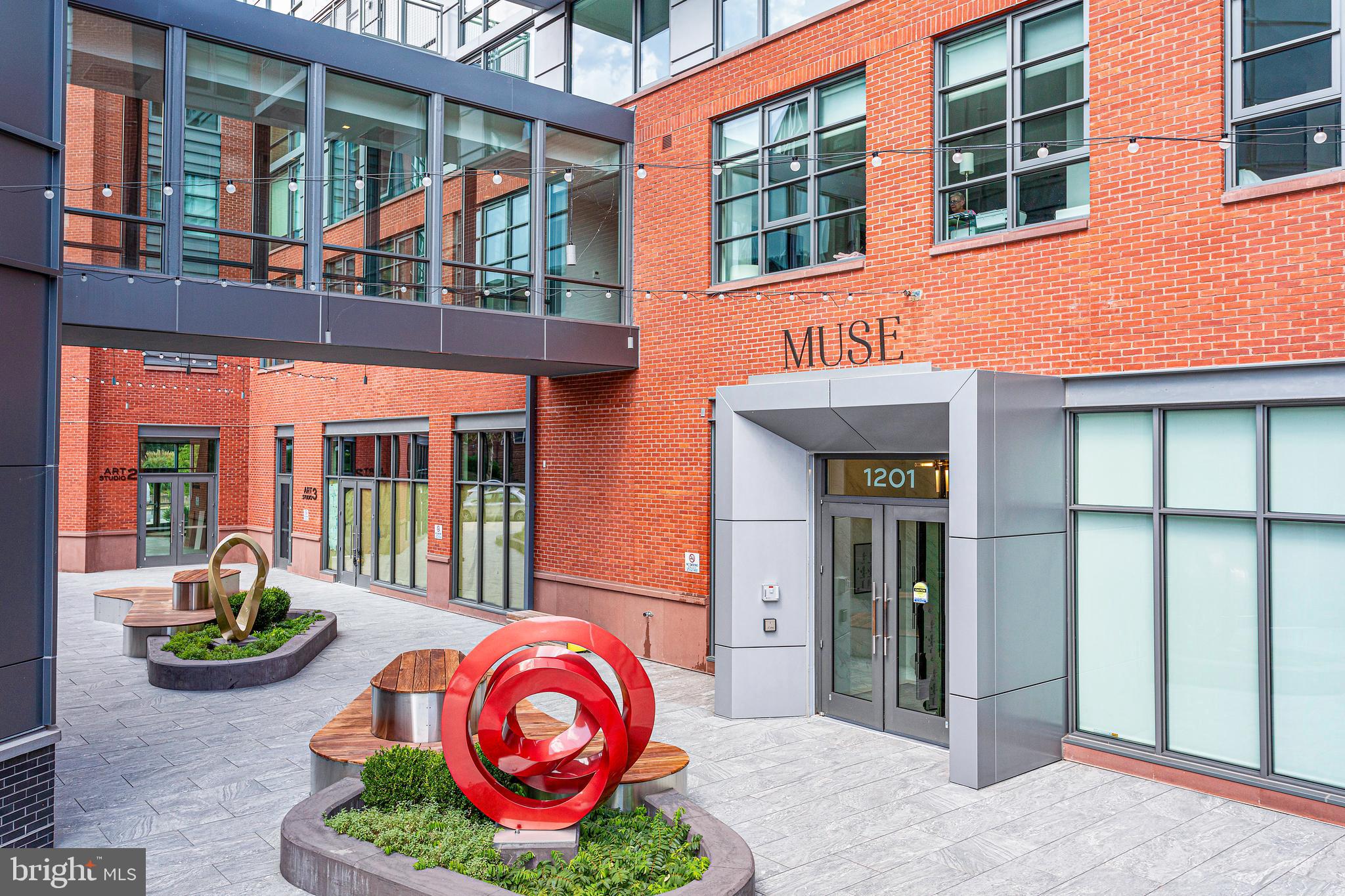 Real estate listing preview #1