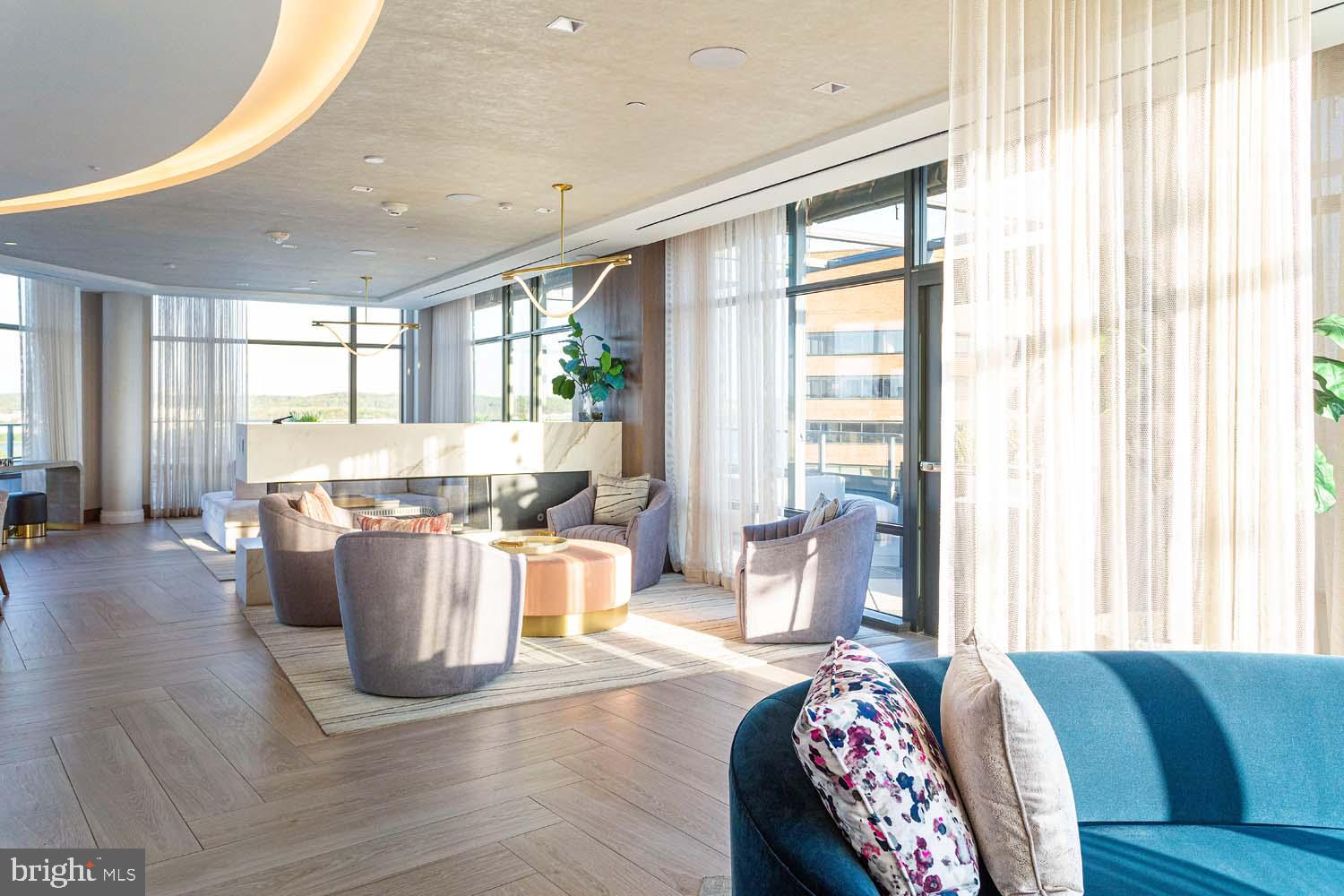 Real estate listing preview #14