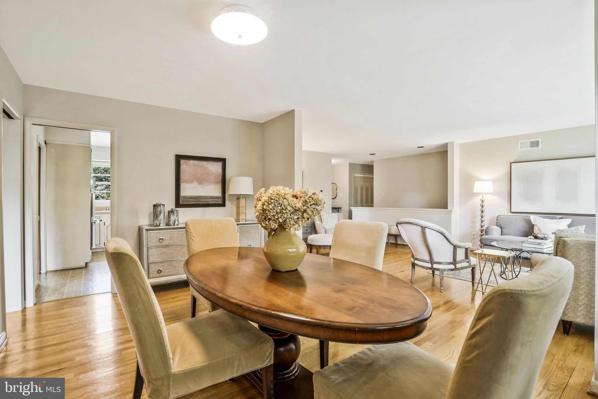 Real estate listing preview #17