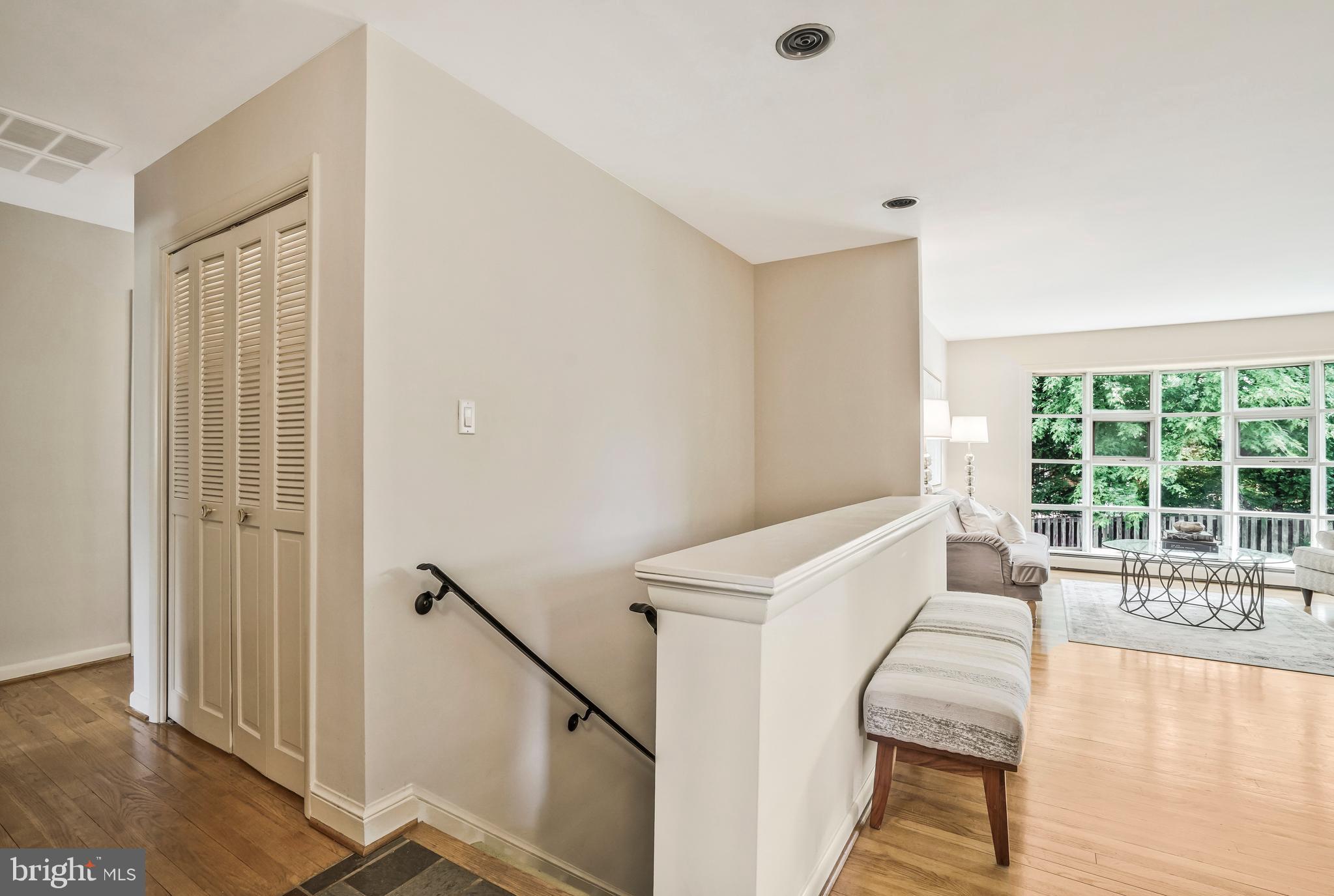 Real estate listing preview #5