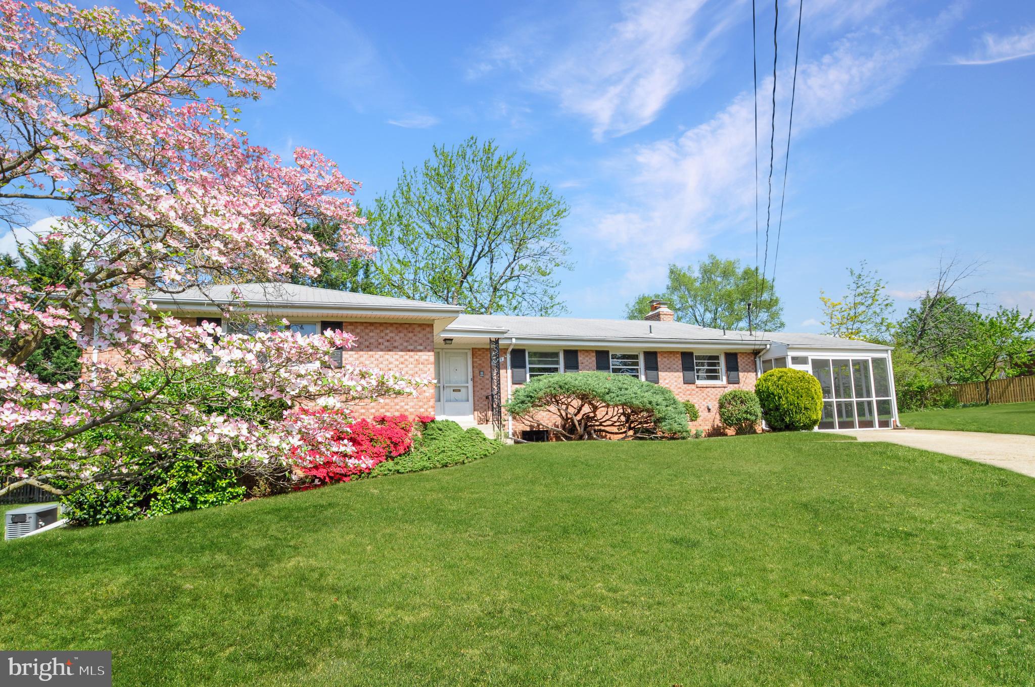 Real estate listing preview #3