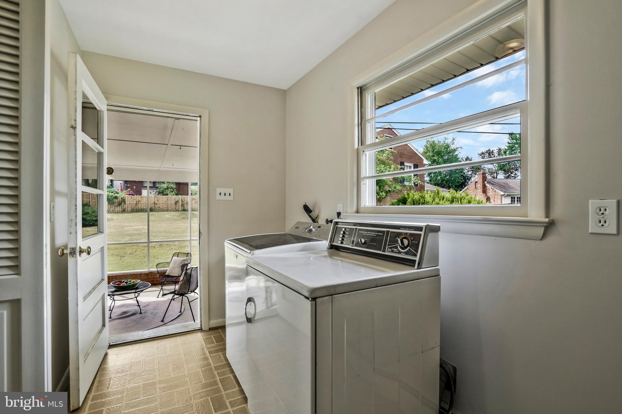 Real estate listing preview #28