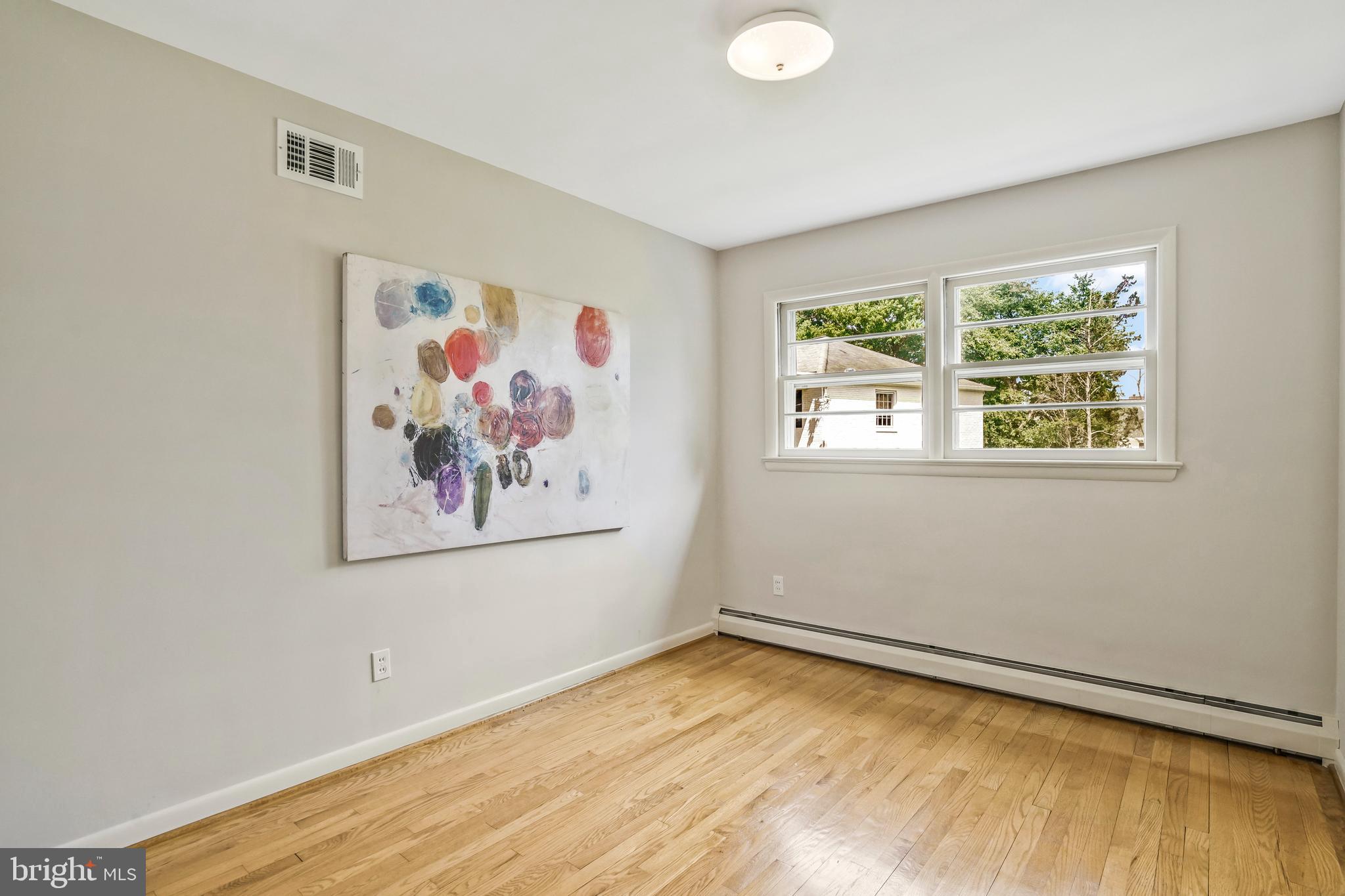 Real estate listing preview #37