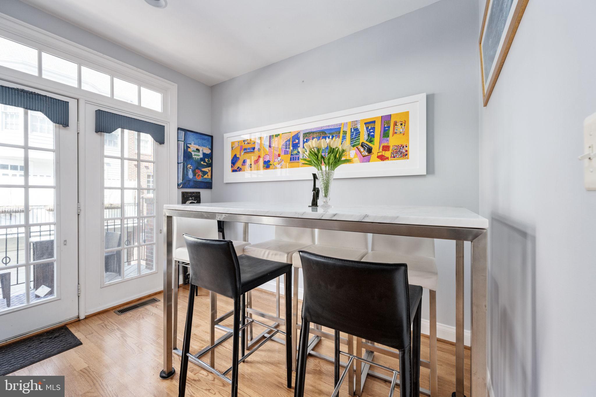 Real estate listing preview #8