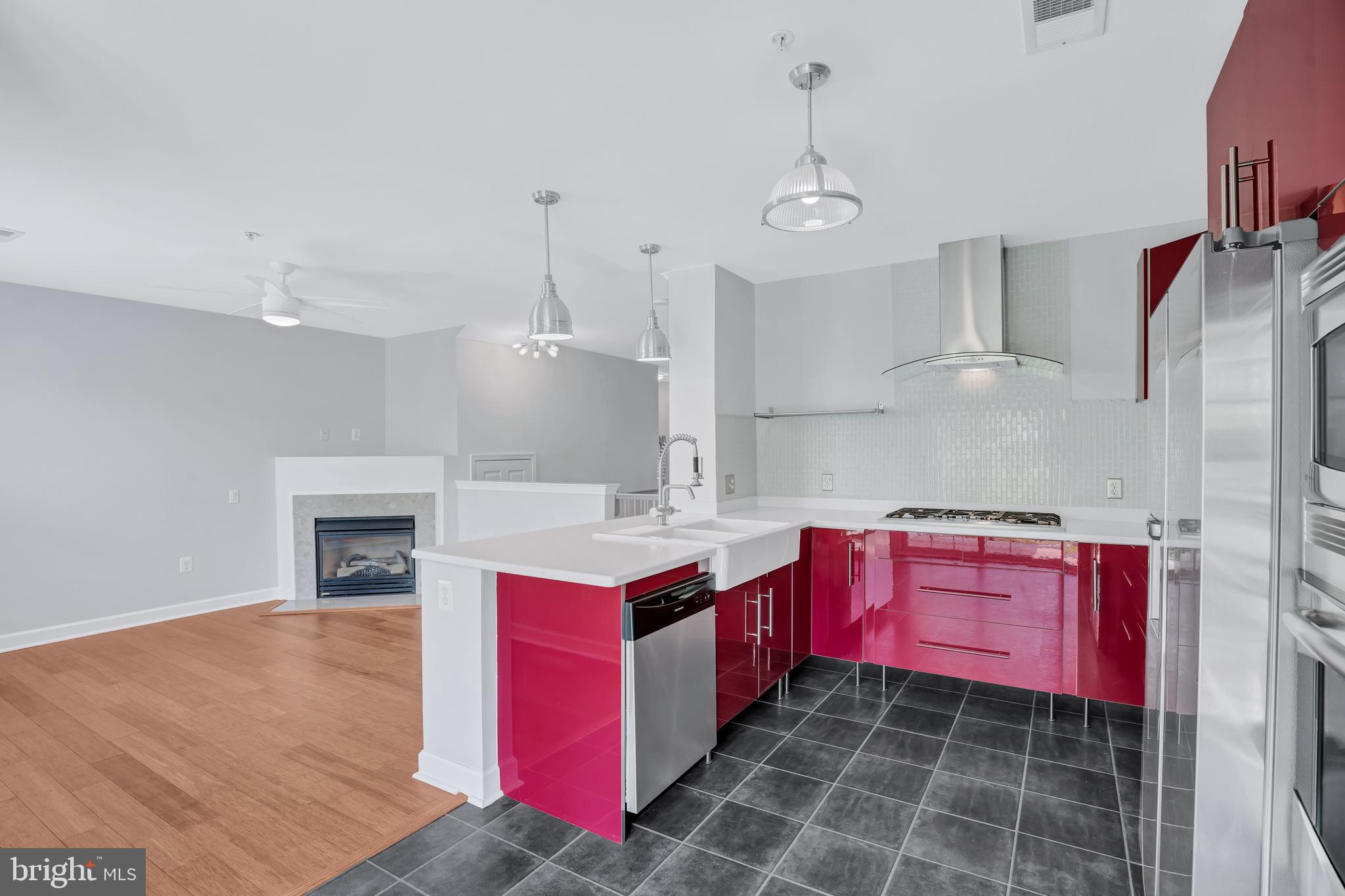 Real estate listing preview #15