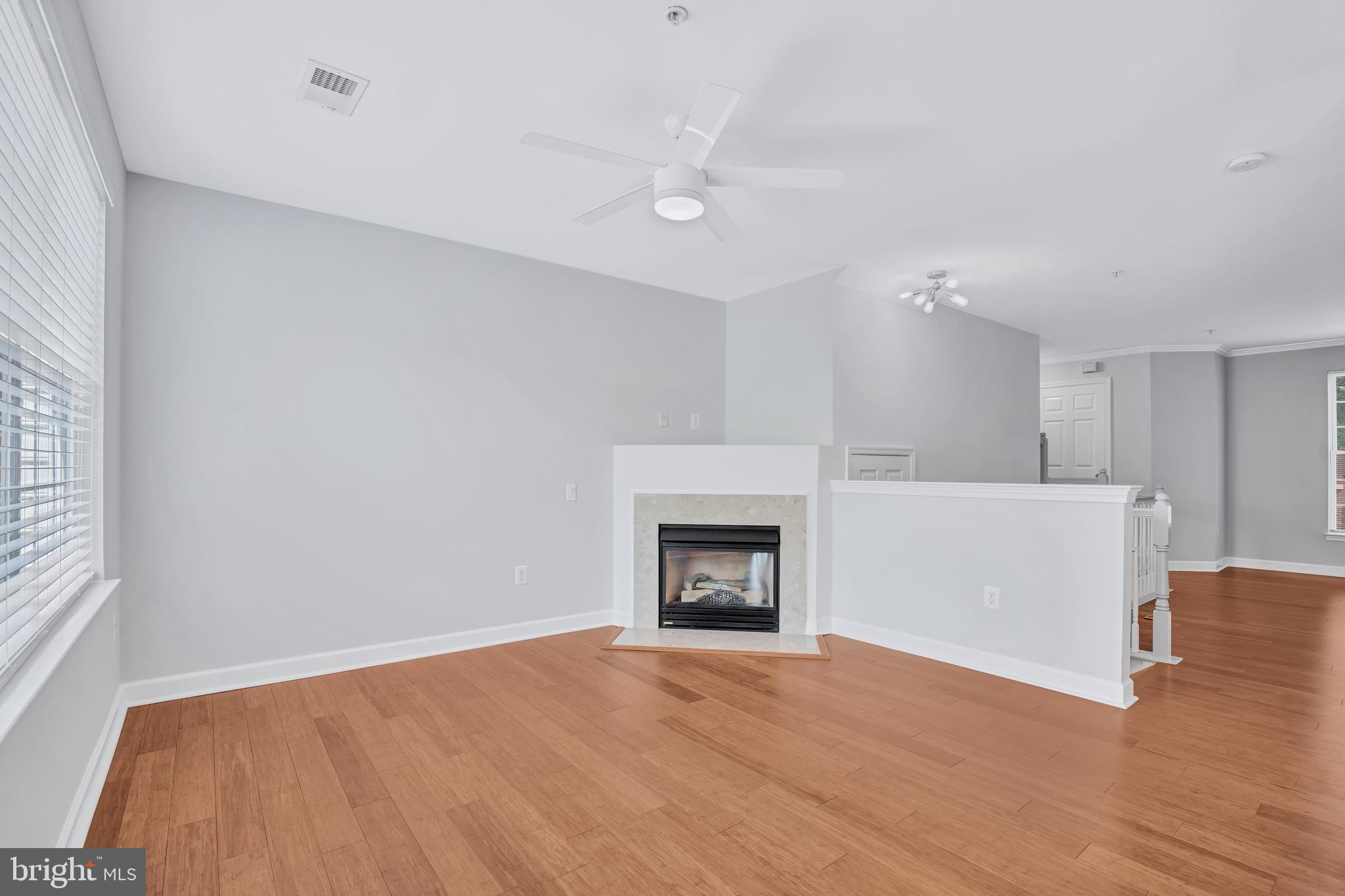 Real estate listing preview #12