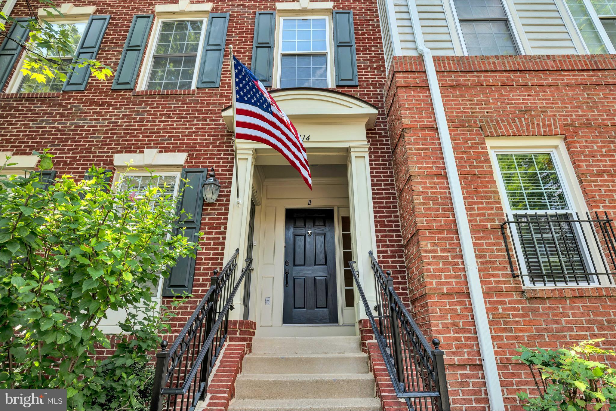 Real estate listing preview #3