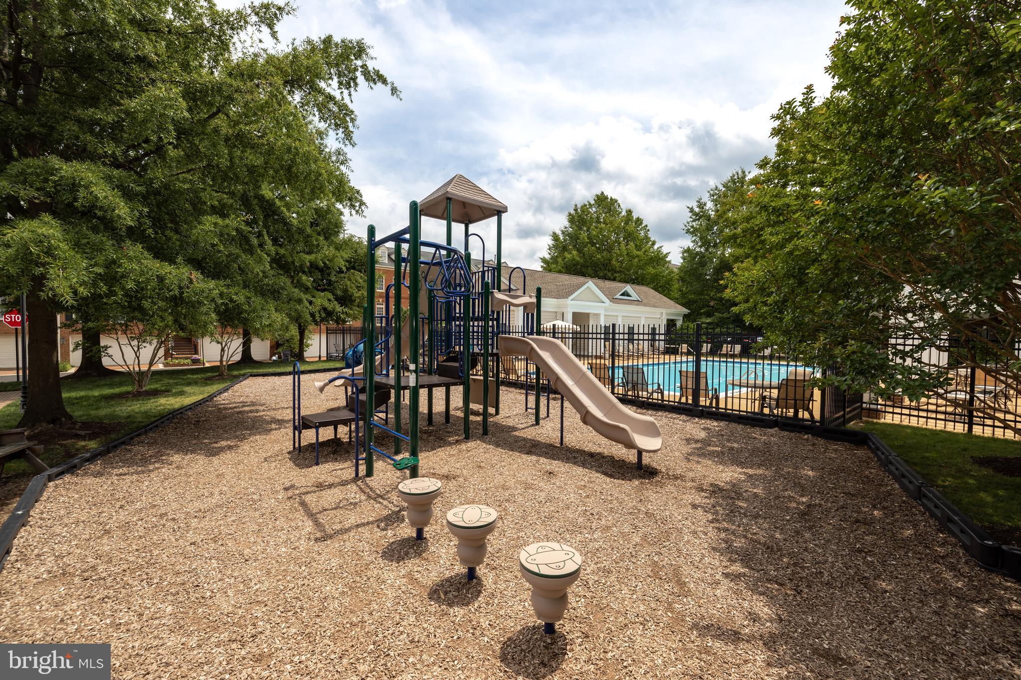 Real estate listing preview #38