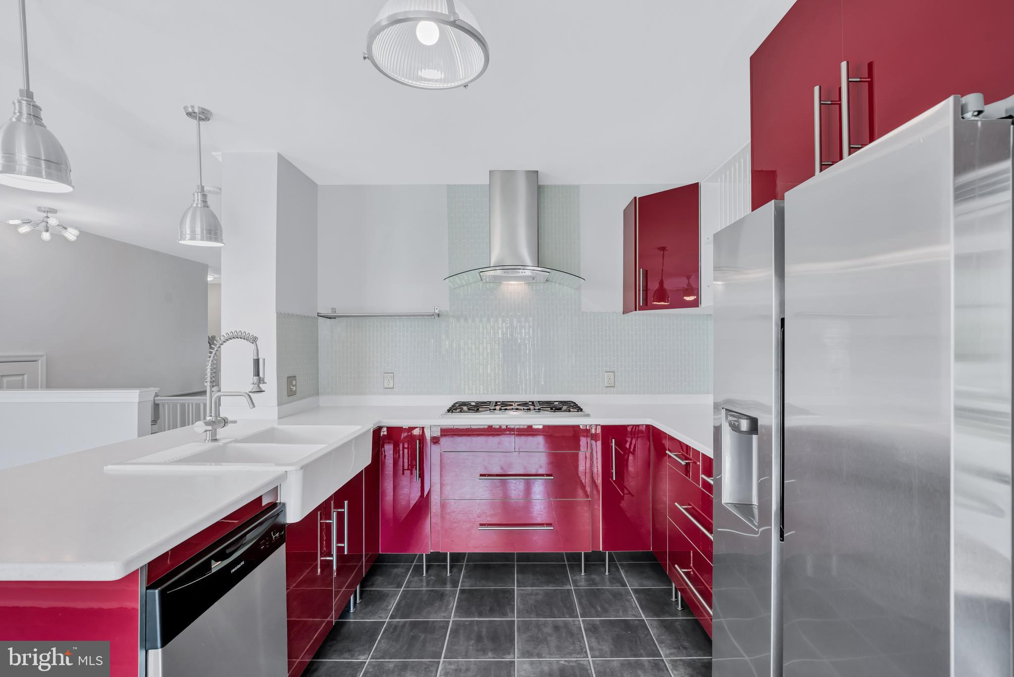 Real estate listing preview #17