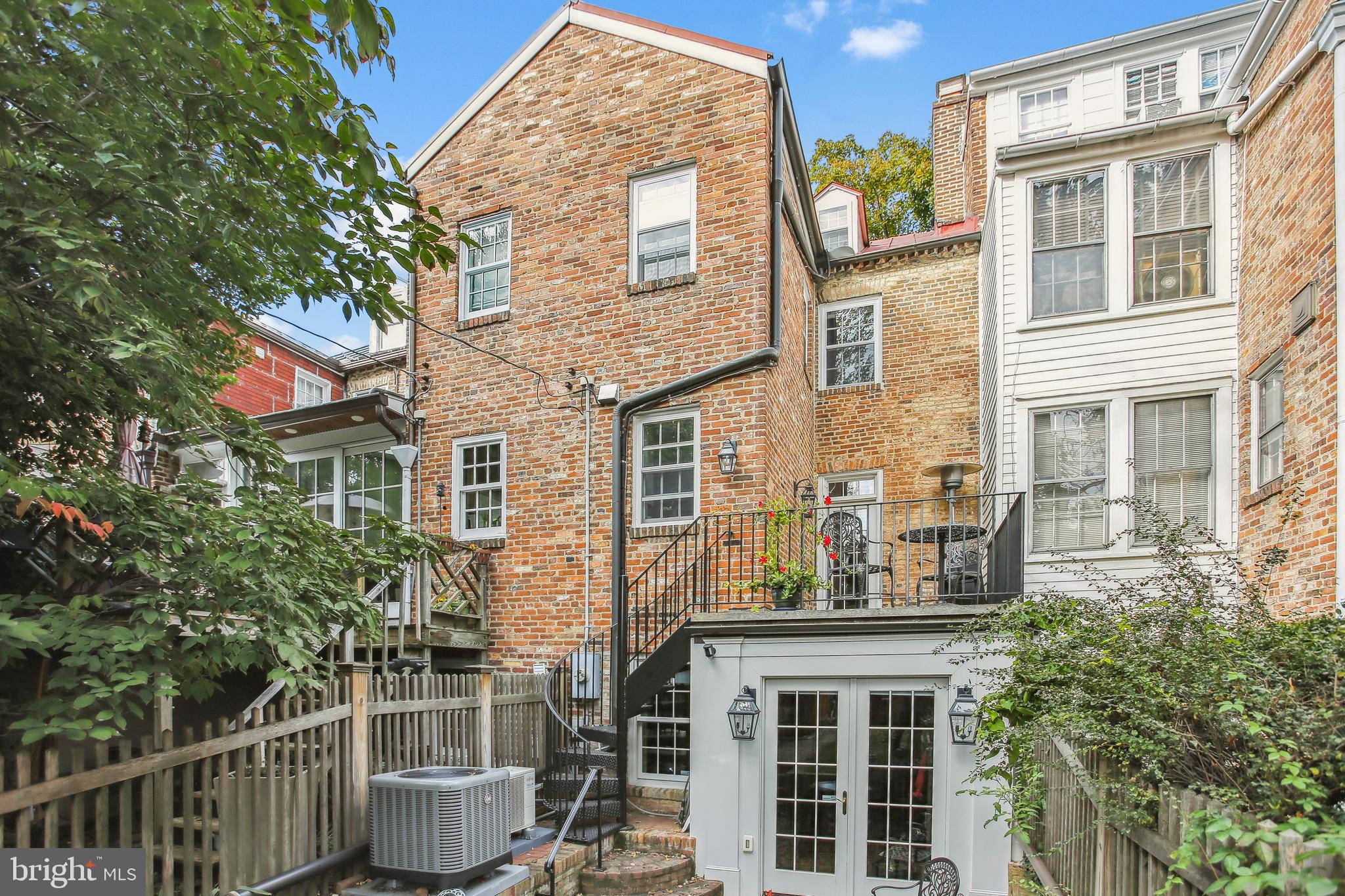 Real estate listing preview #42