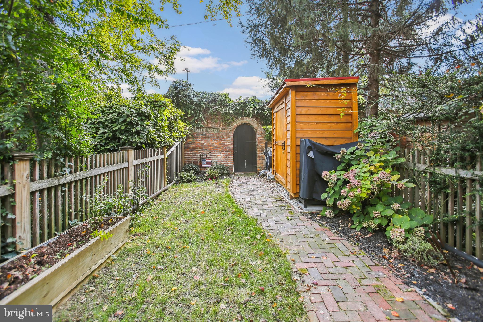 Real estate listing preview #38