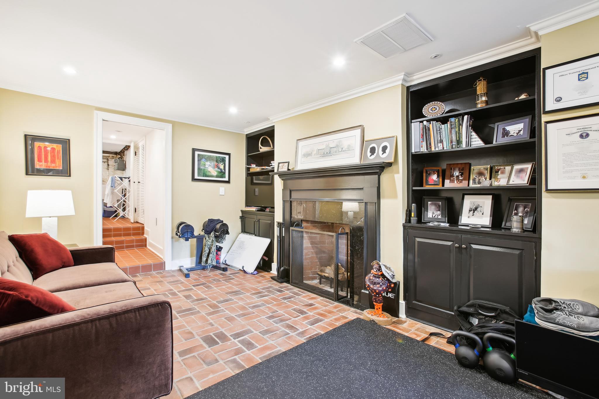 Real estate listing preview #26