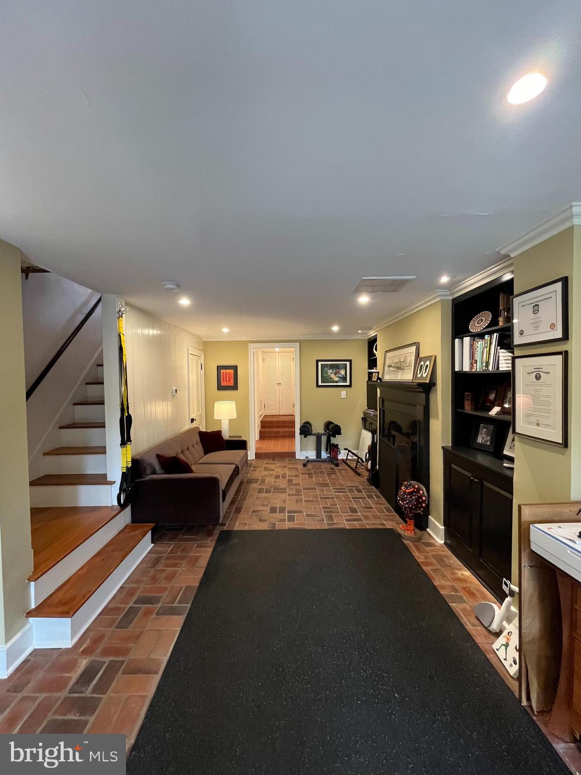 Real estate listing preview #23