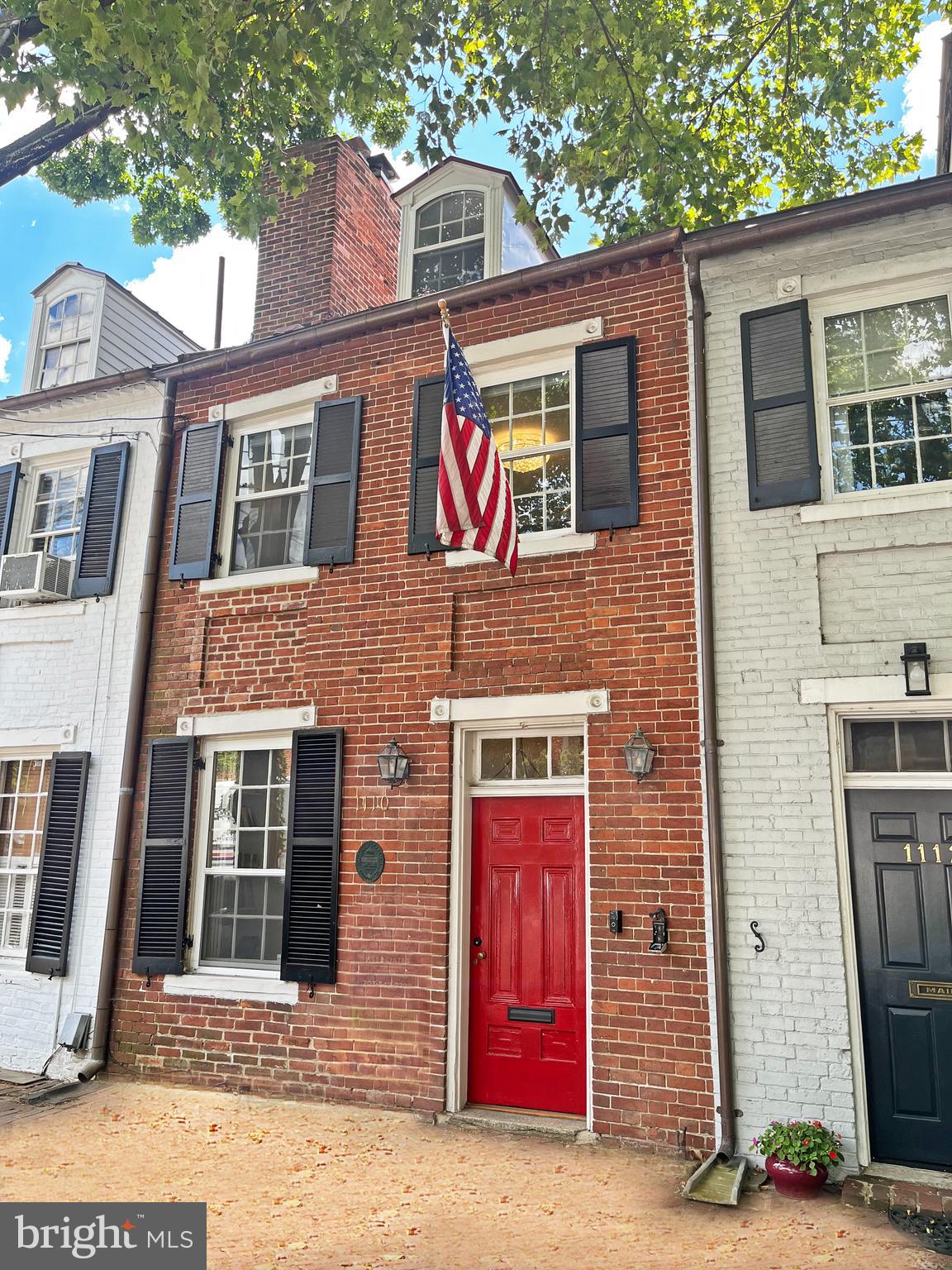 Real estate listing preview #1