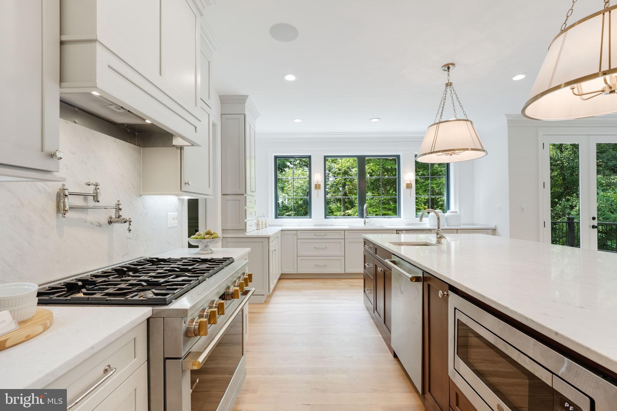 Real estate listing preview #23