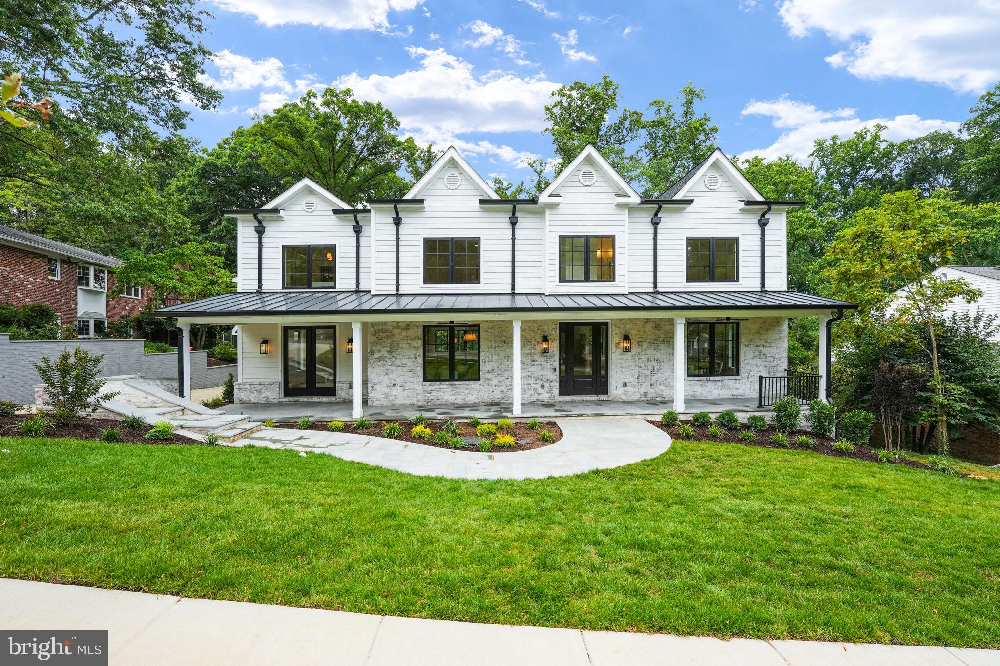 Real estate listing preview #3