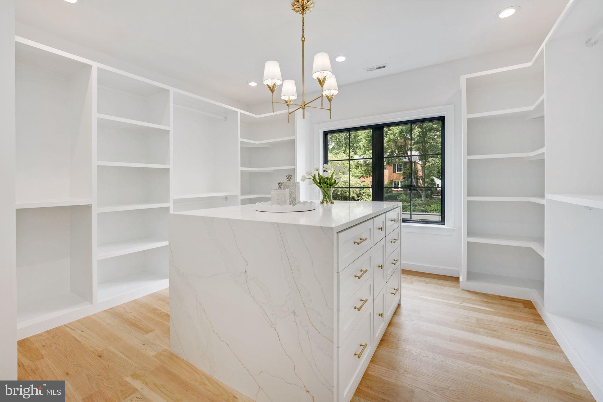 Real estate listing preview #54