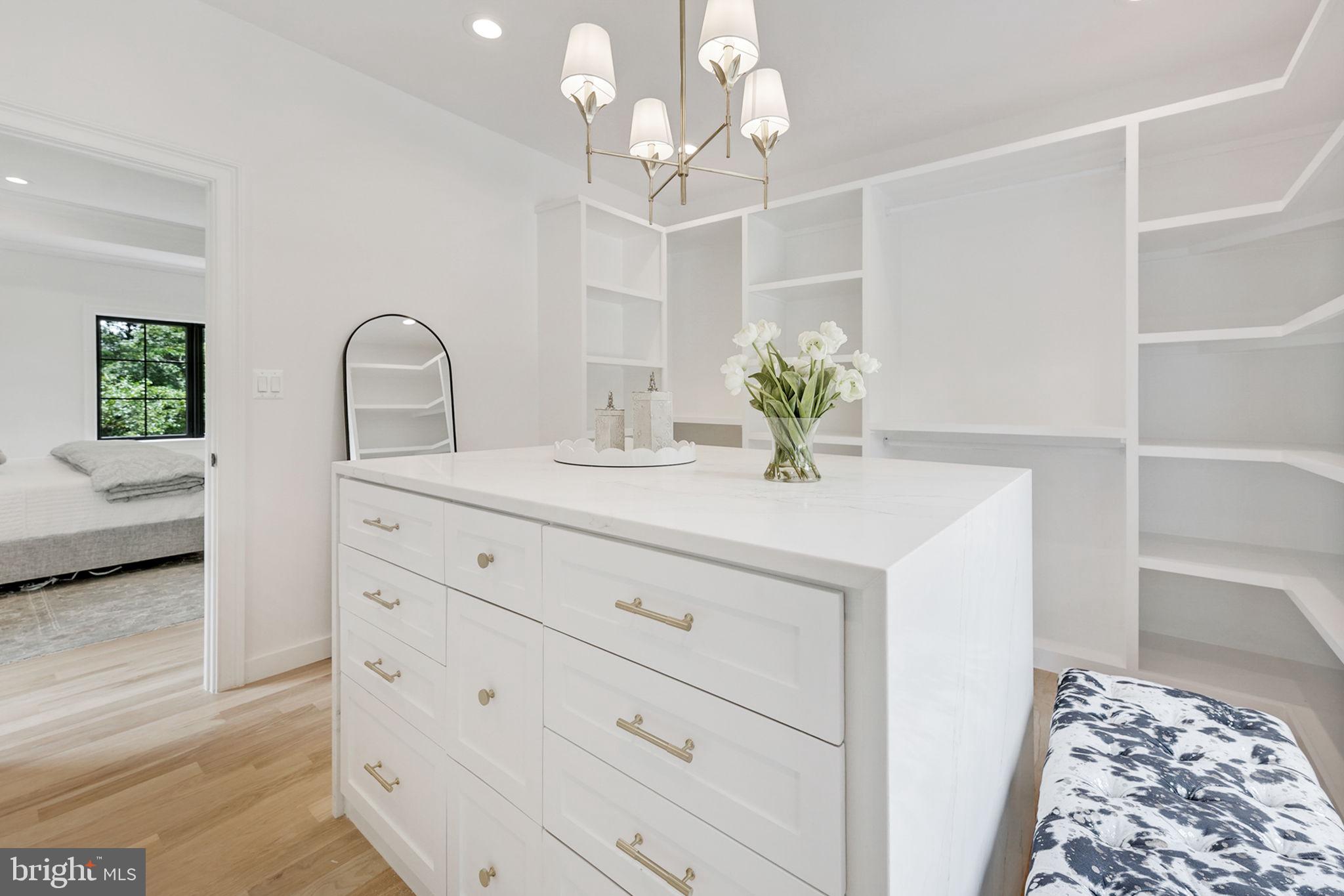 Real estate listing preview #56