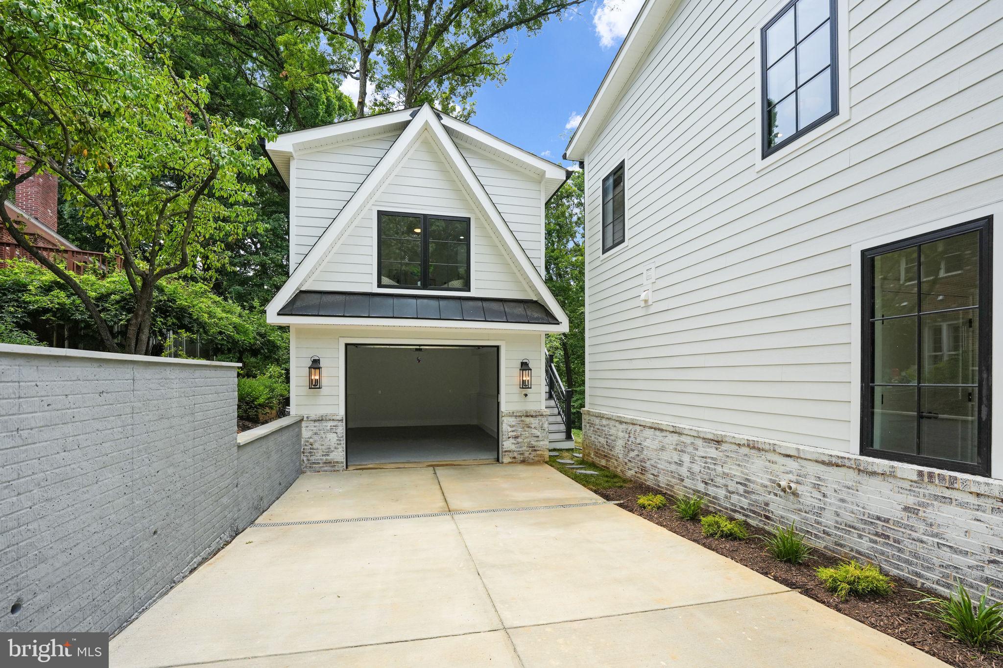 Real estate listing preview #79