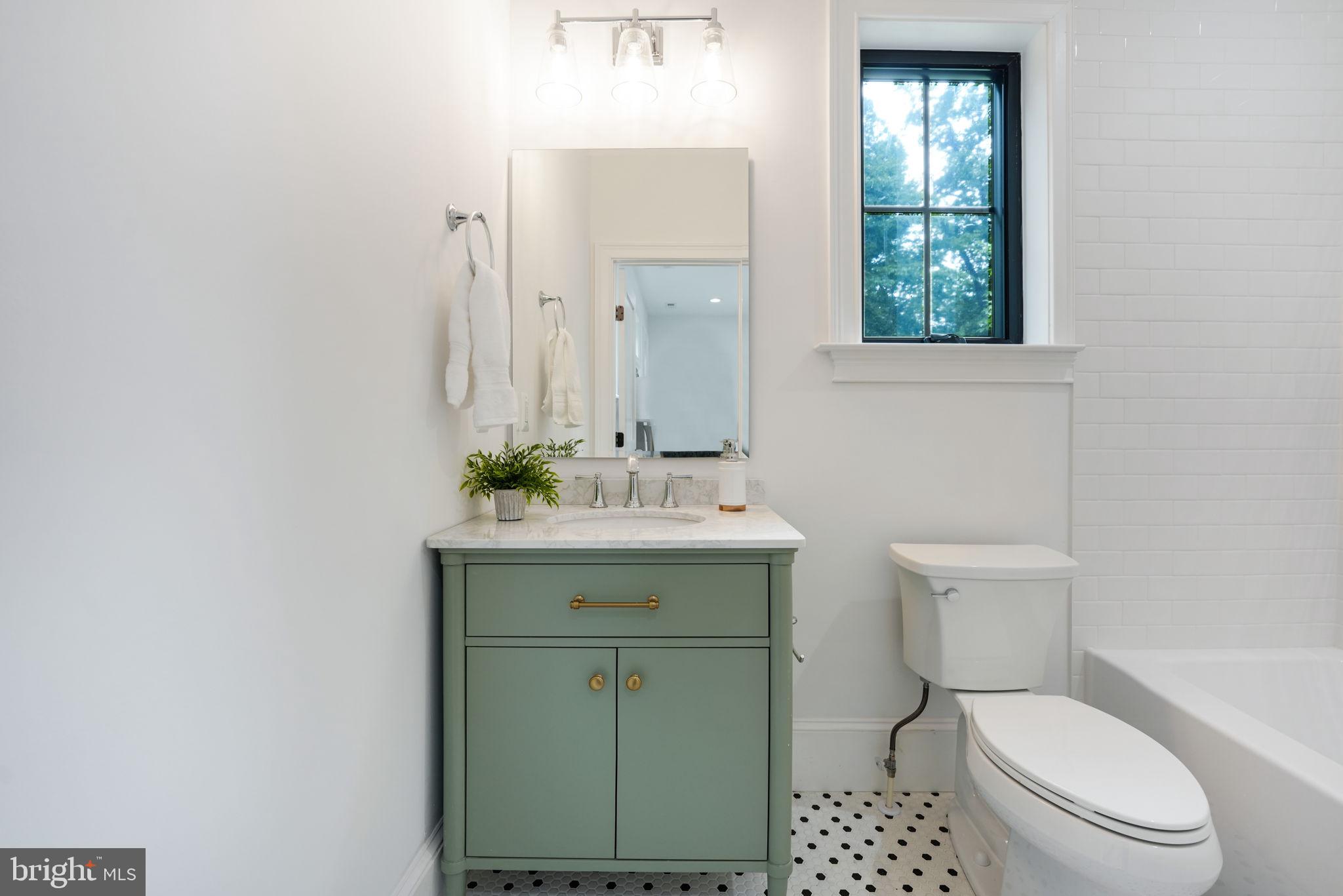 Real estate listing preview #82