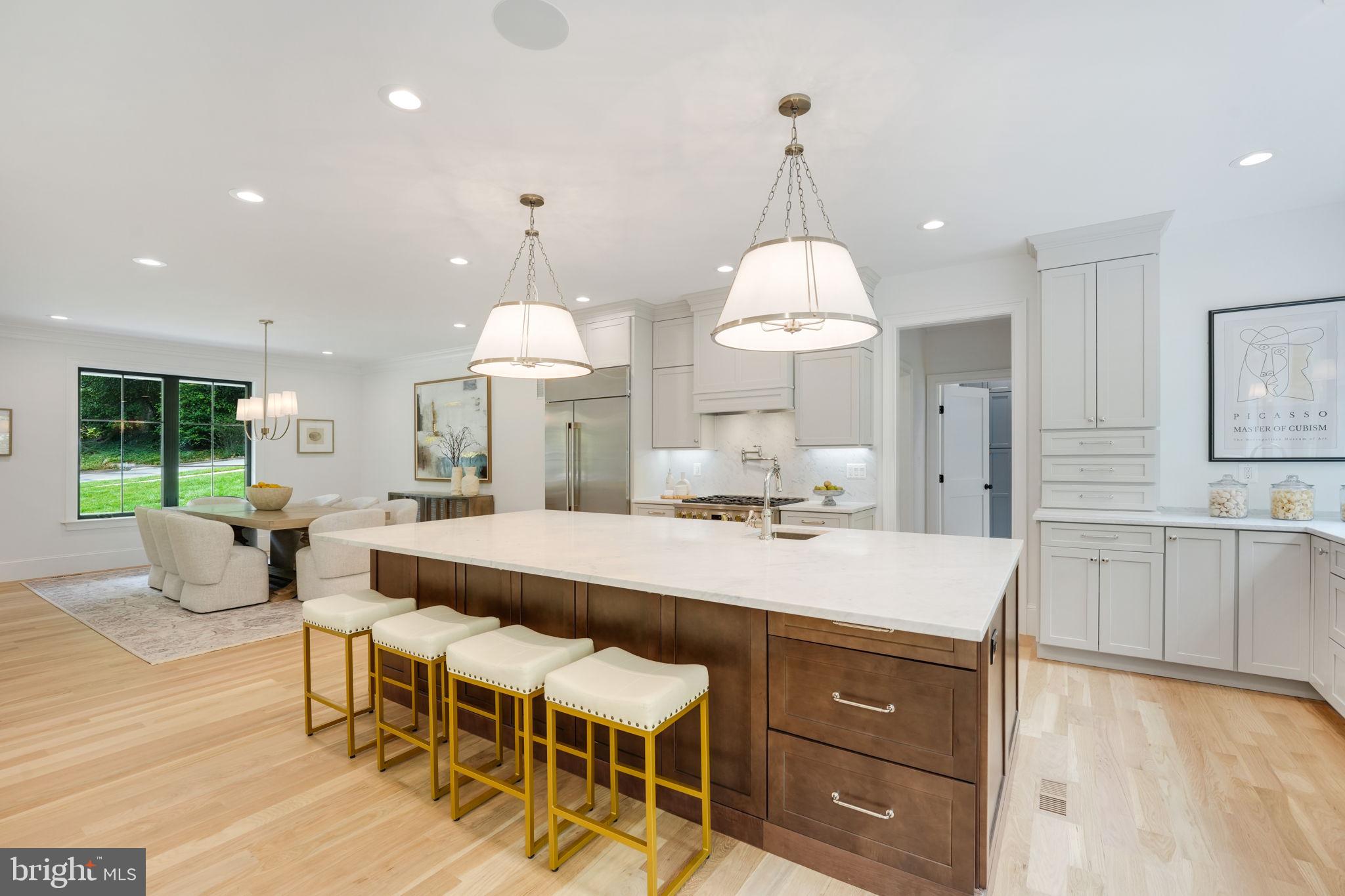 Real estate listing preview #24