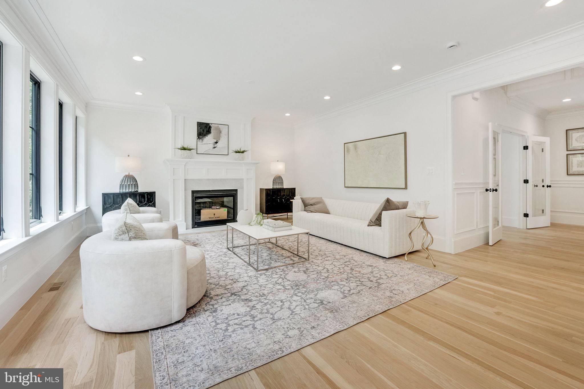 Real estate listing preview #15