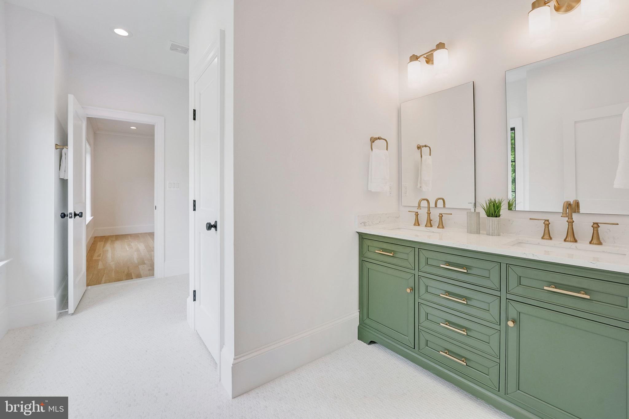 Real estate listing preview #43