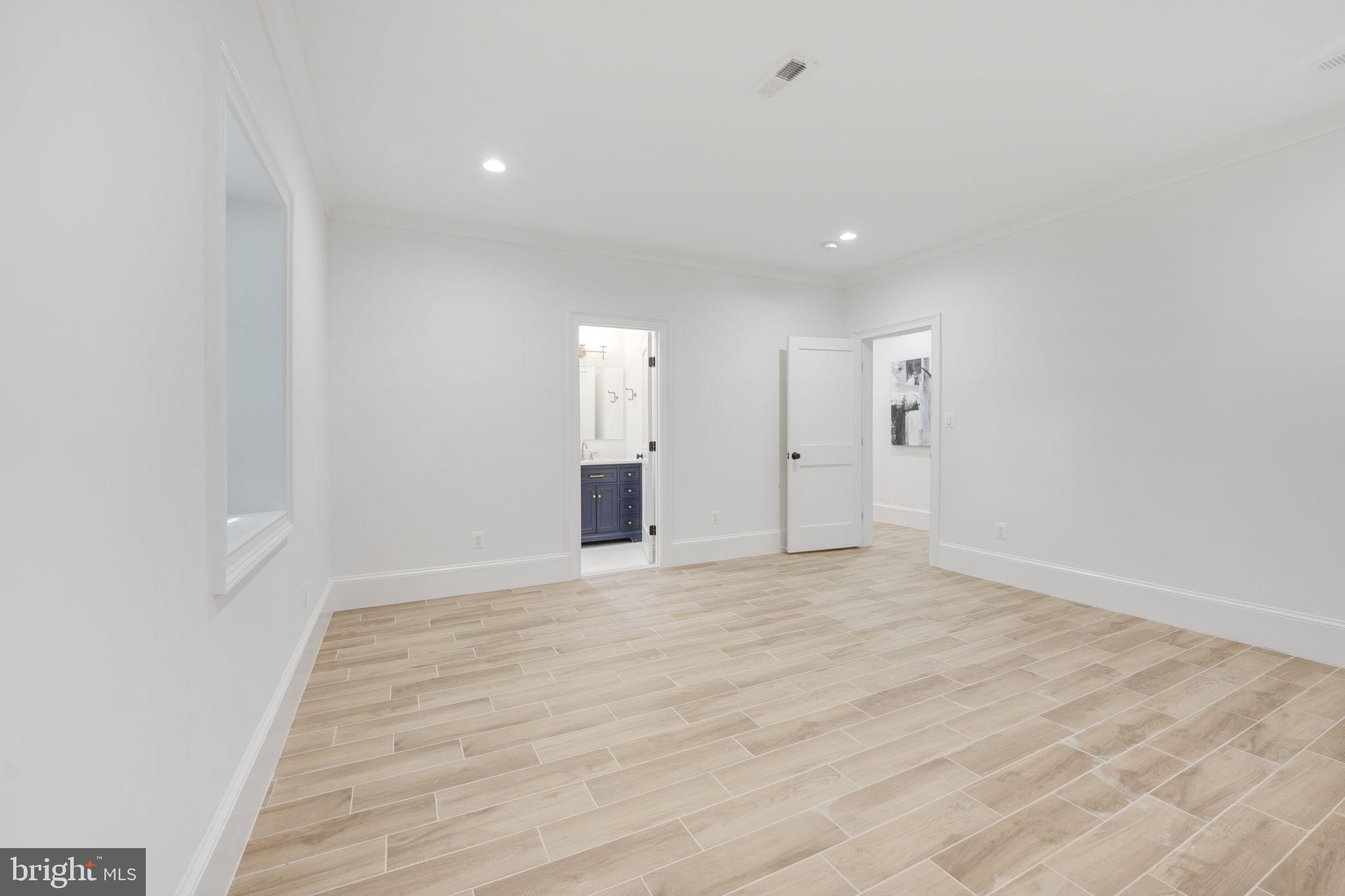 Real estate listing preview #76