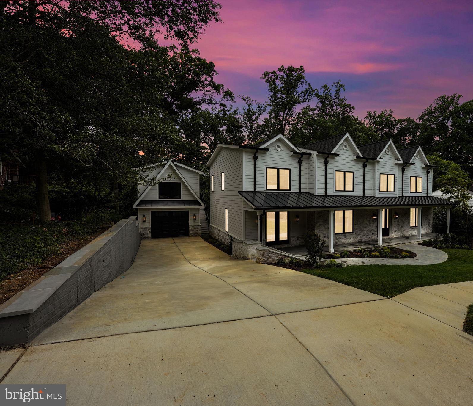 Real estate listing preview #2