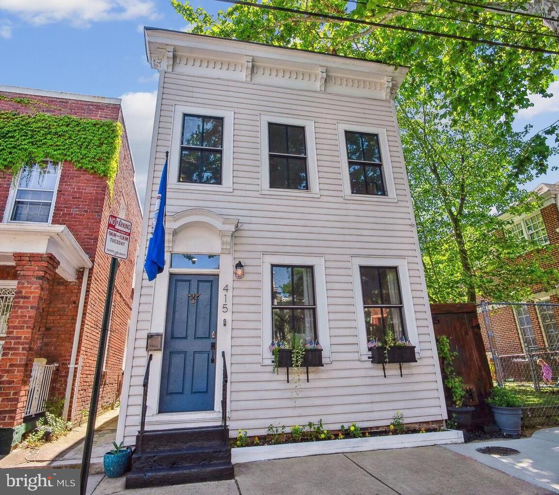 Real estate listing preview #1