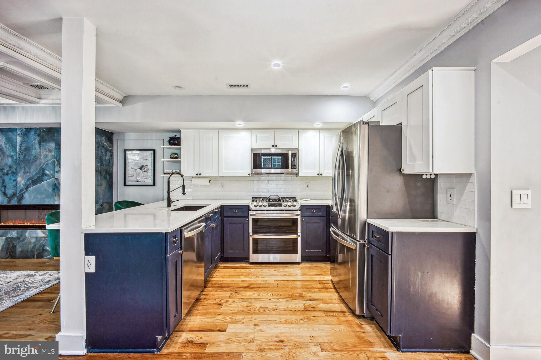 Real estate listing preview #6