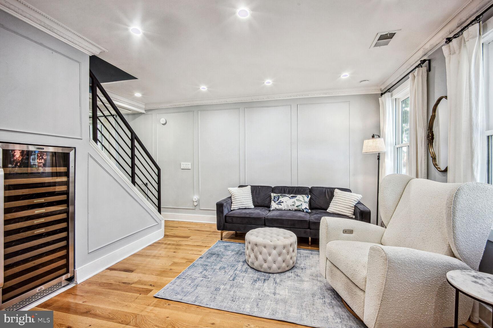 Real estate listing preview #3