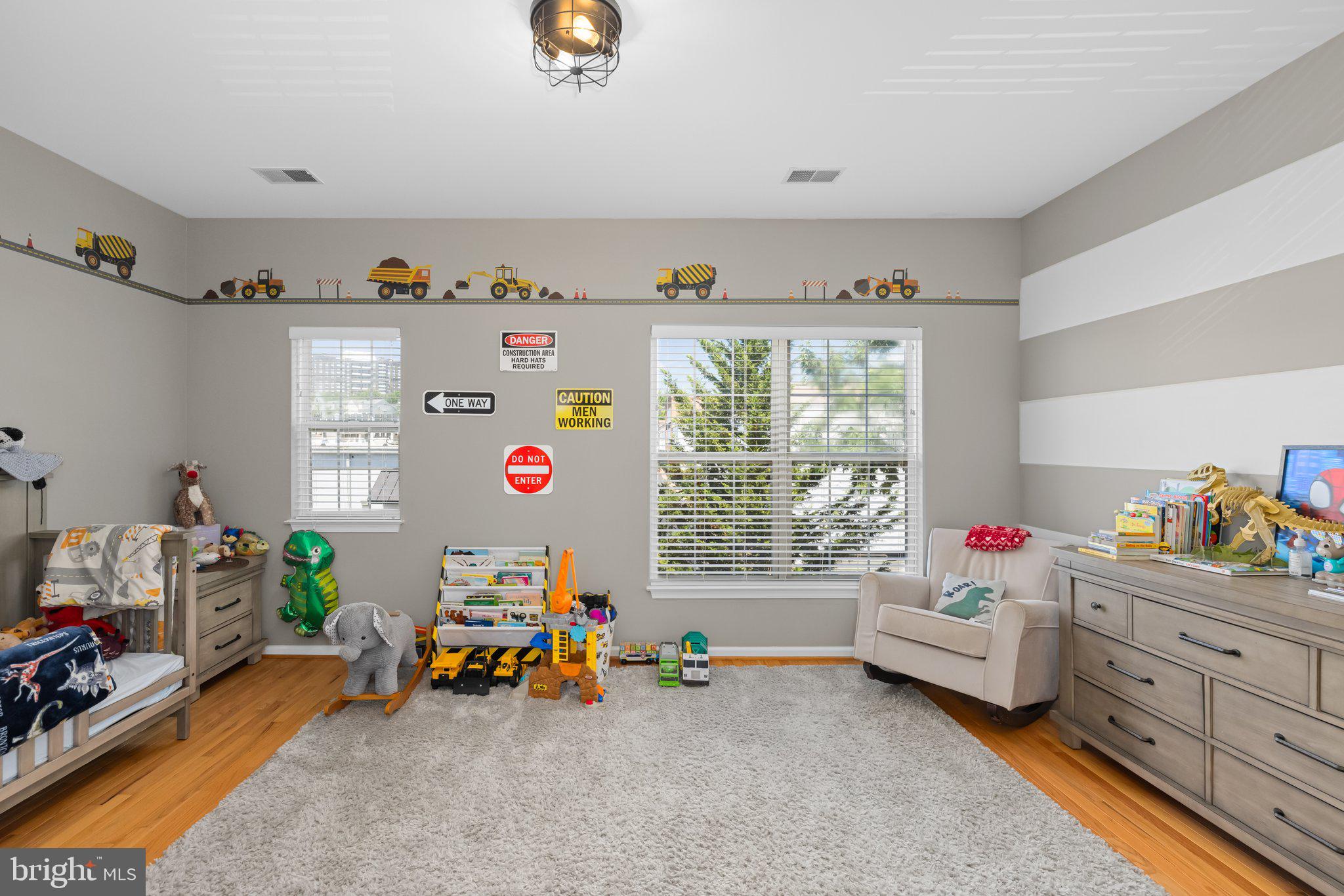 Real estate listing preview #22