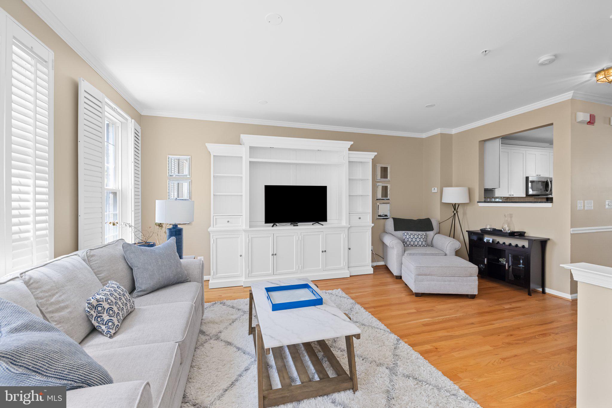 Real estate listing preview #9