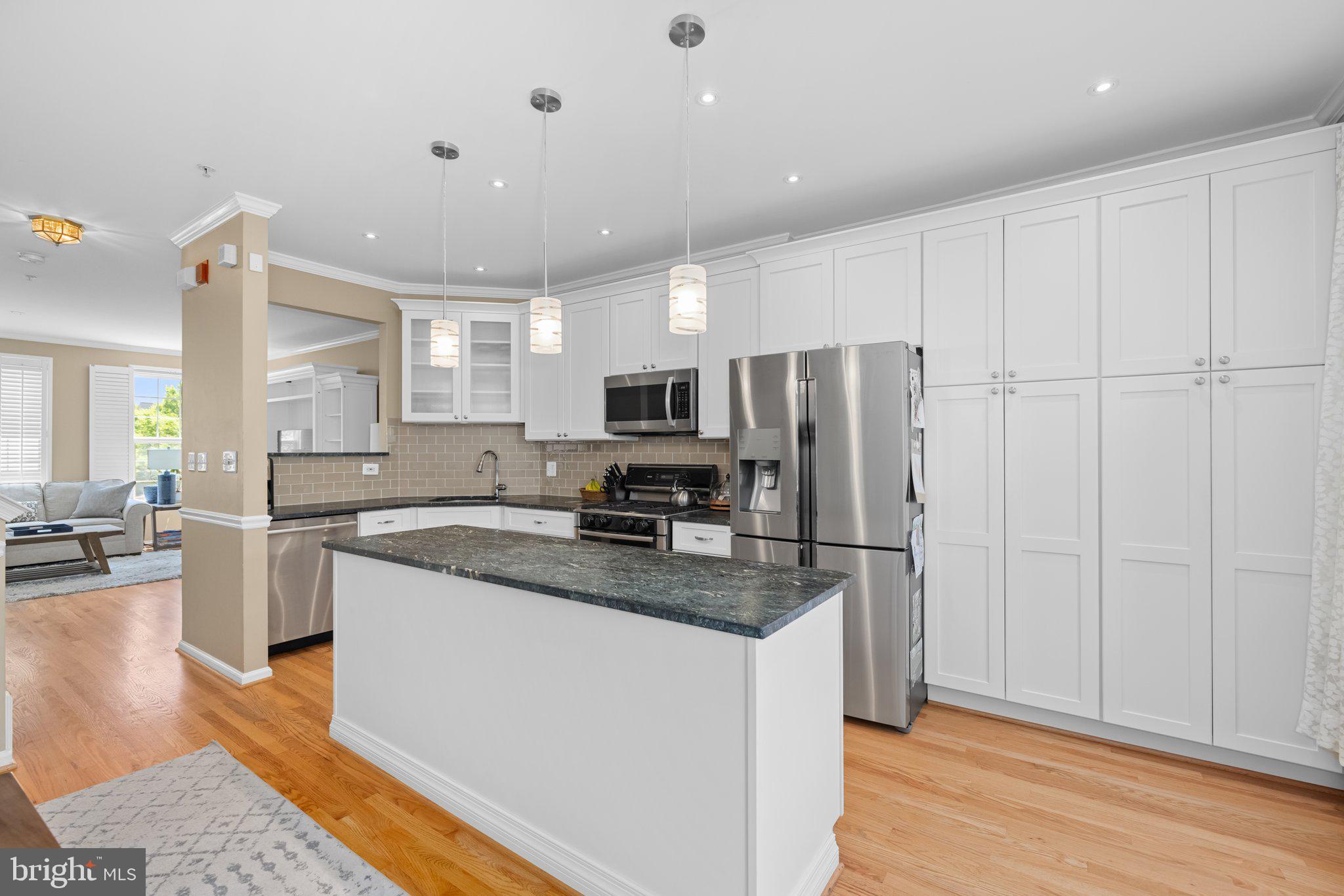 Real estate listing preview #10