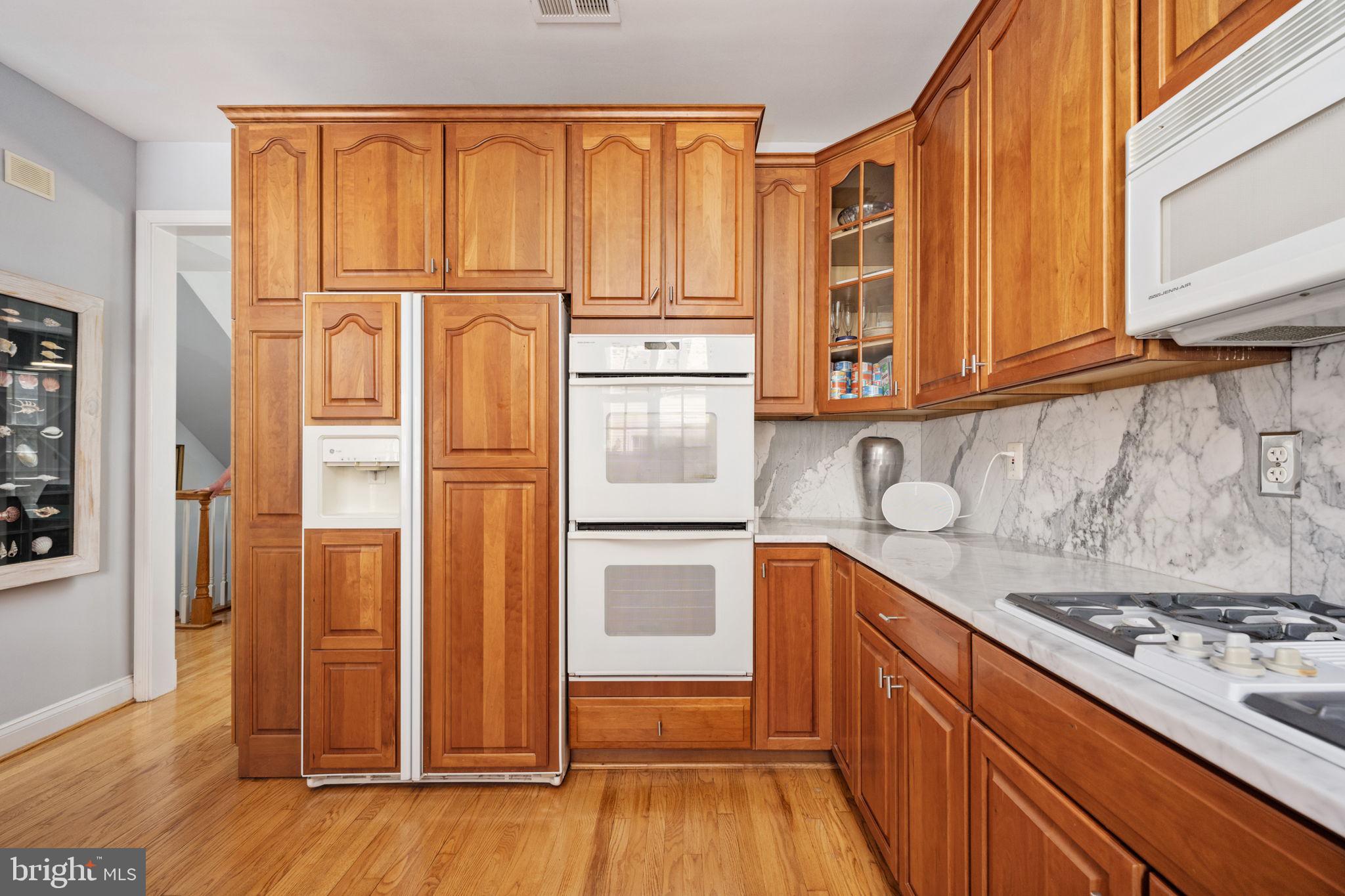 Real estate listing preview #4