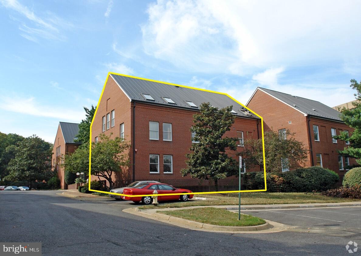 Real estate listing preview #3