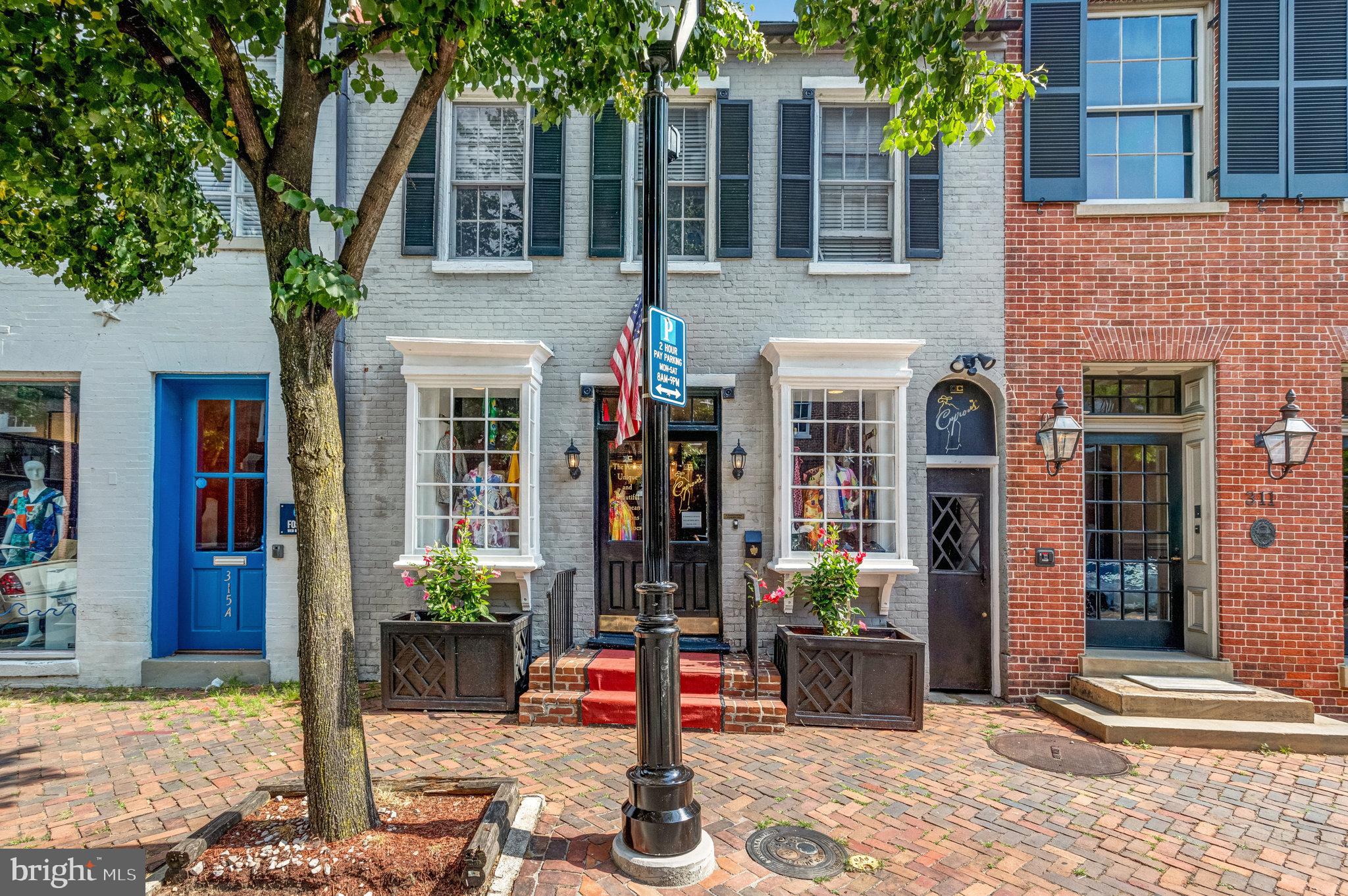 Real estate listing preview #2