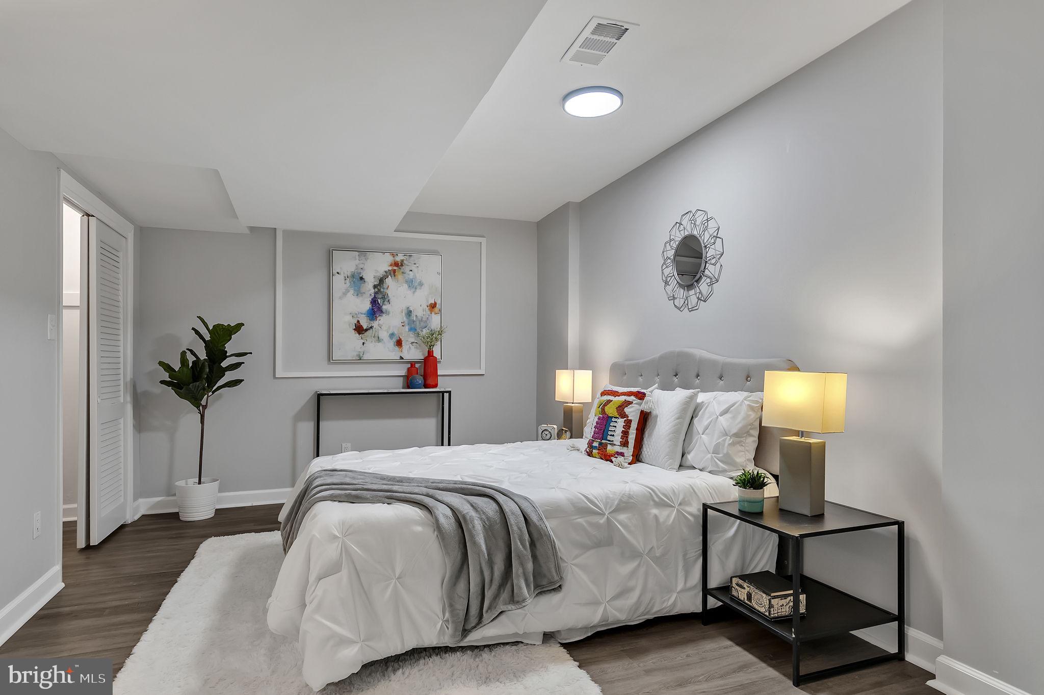 Real estate listing preview #18