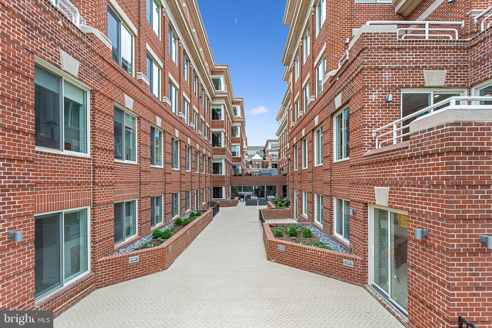 Real estate listing preview #52