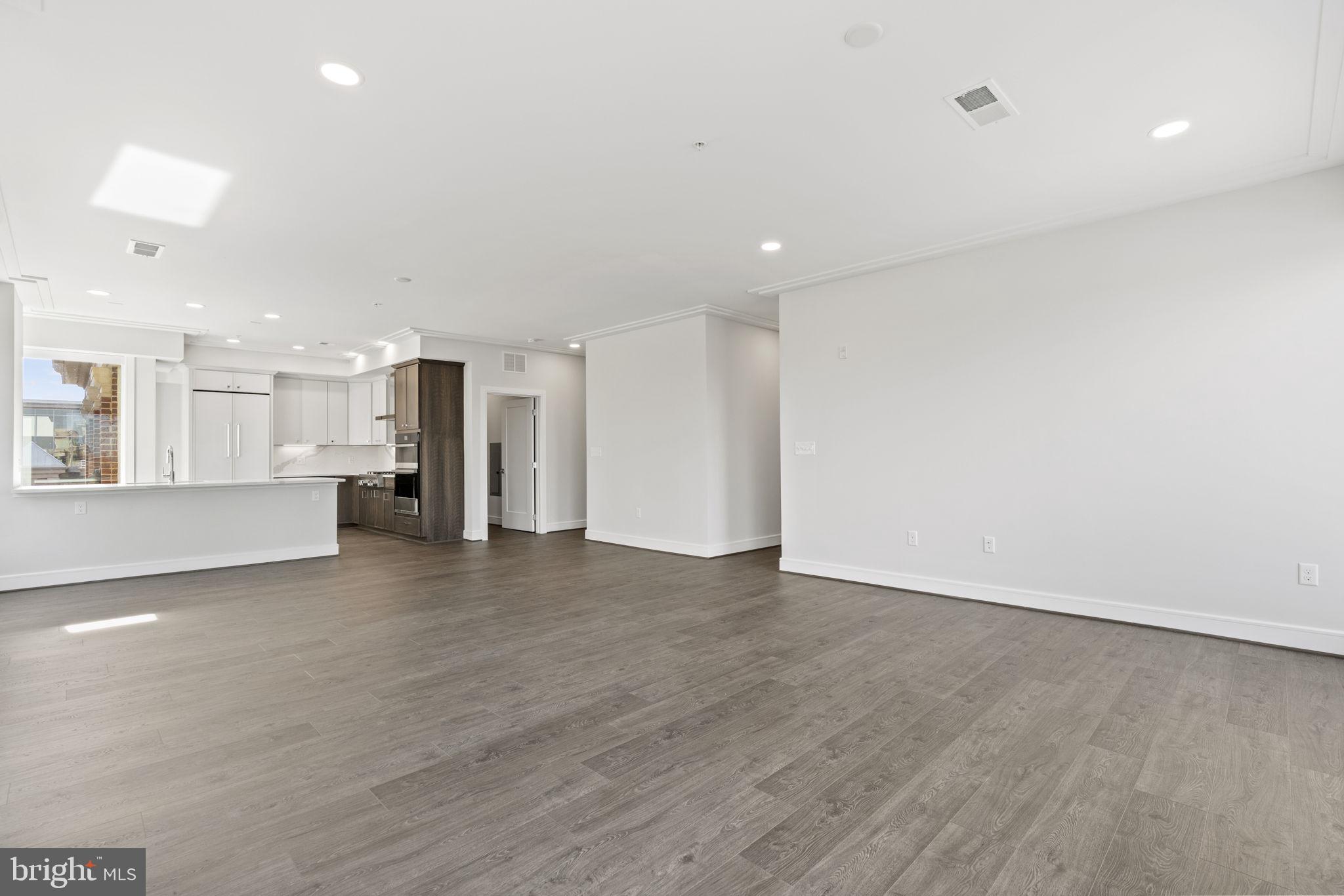 Real estate listing preview #17