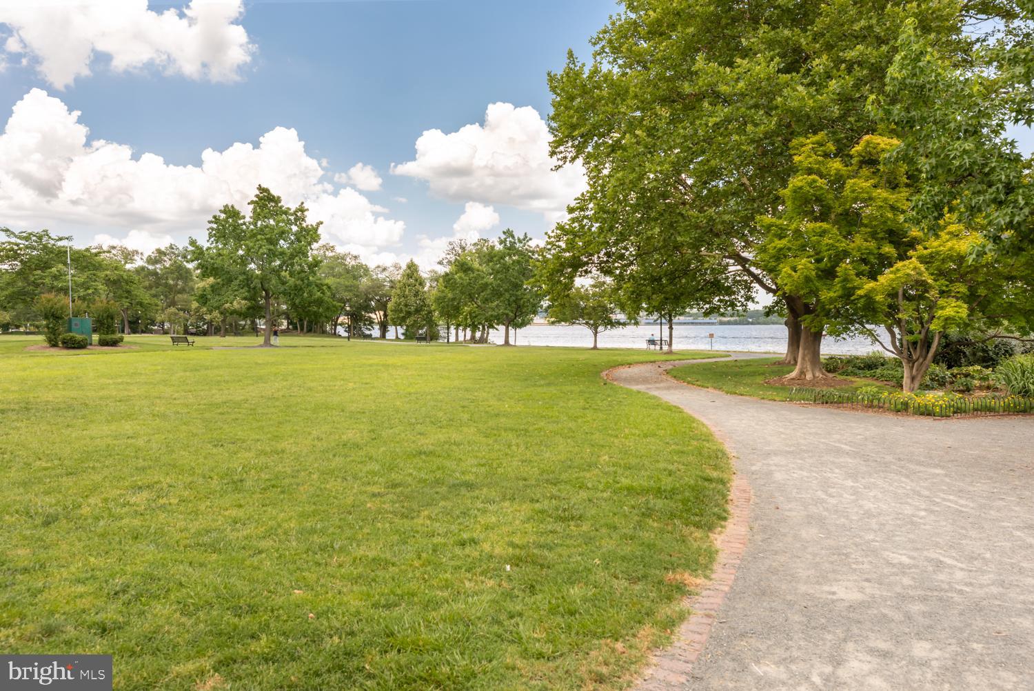 Real estate listing preview #57