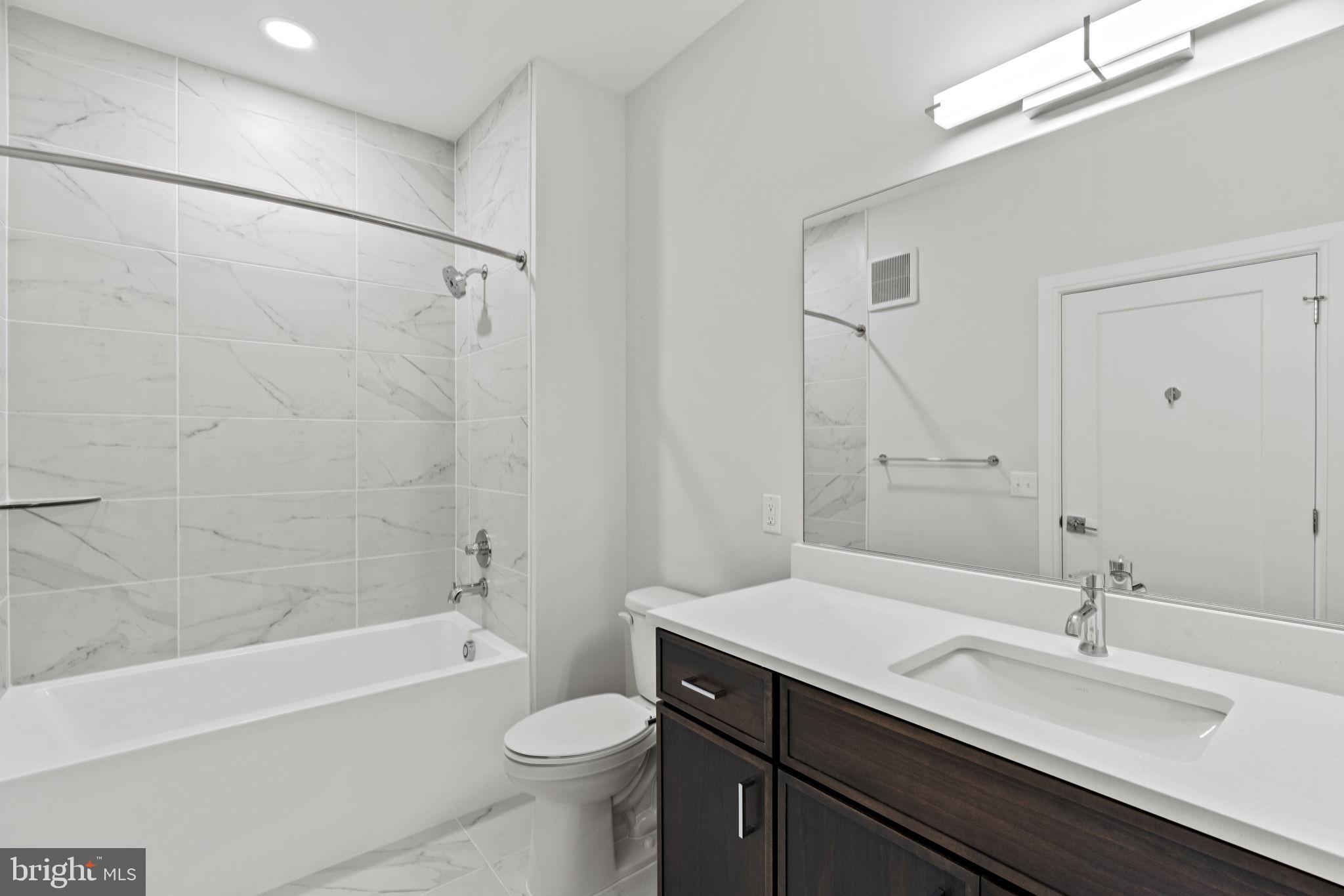 Real estate listing preview #24