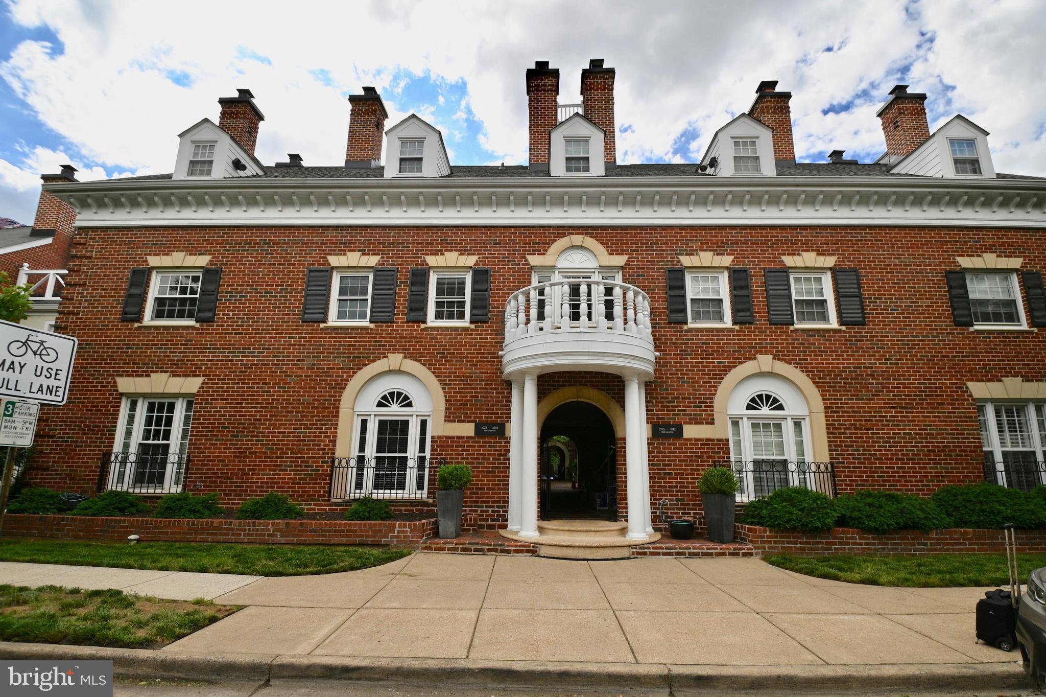 Real estate listing preview #2