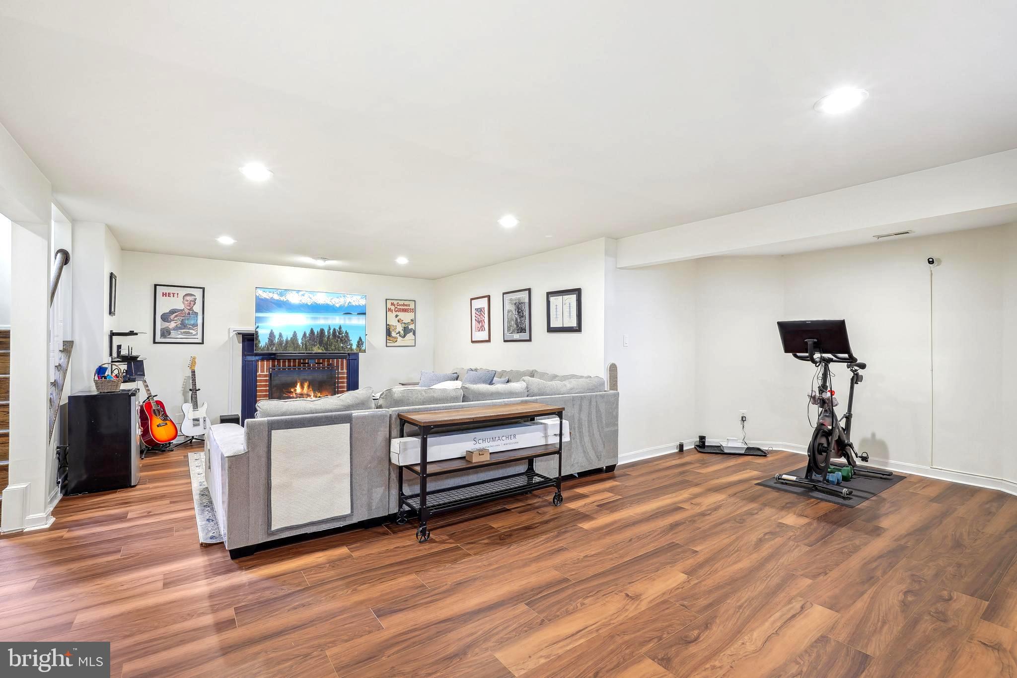 Real estate listing preview #21