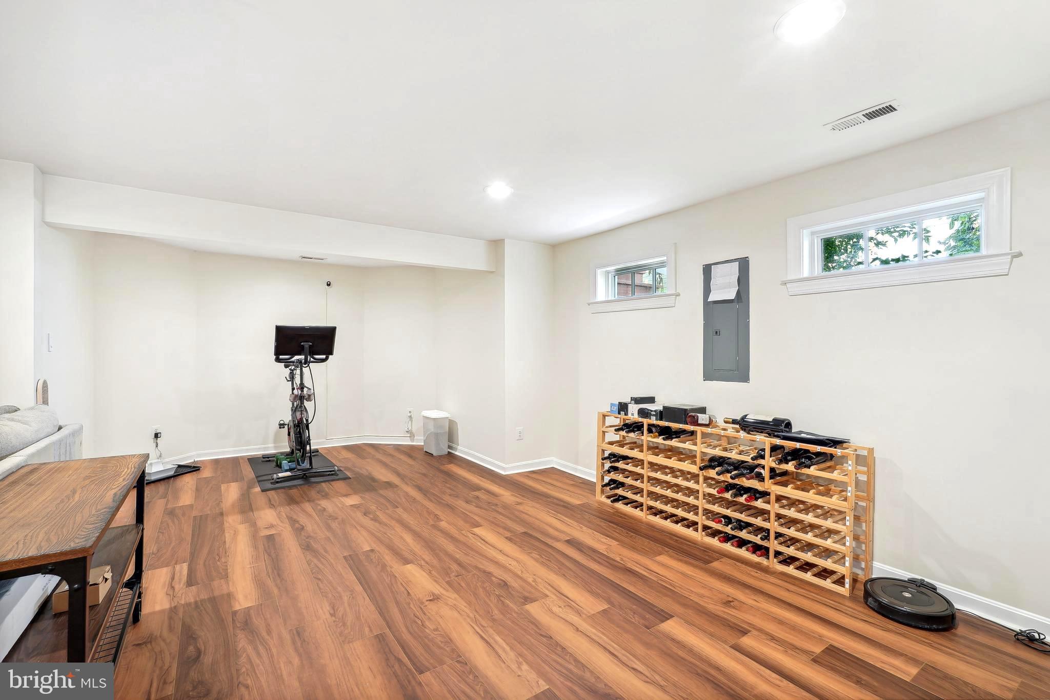 Real estate listing preview #22