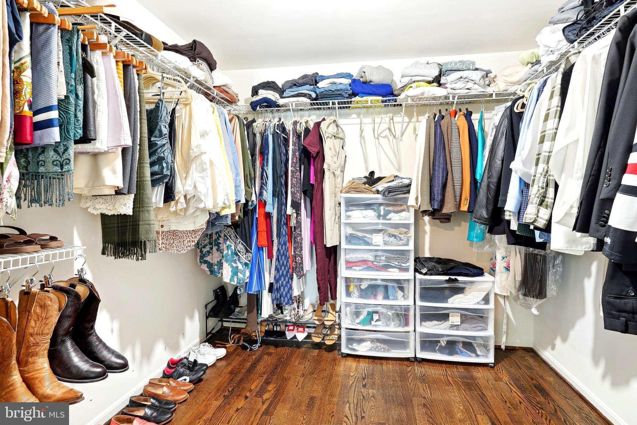 Real estate listing preview #14