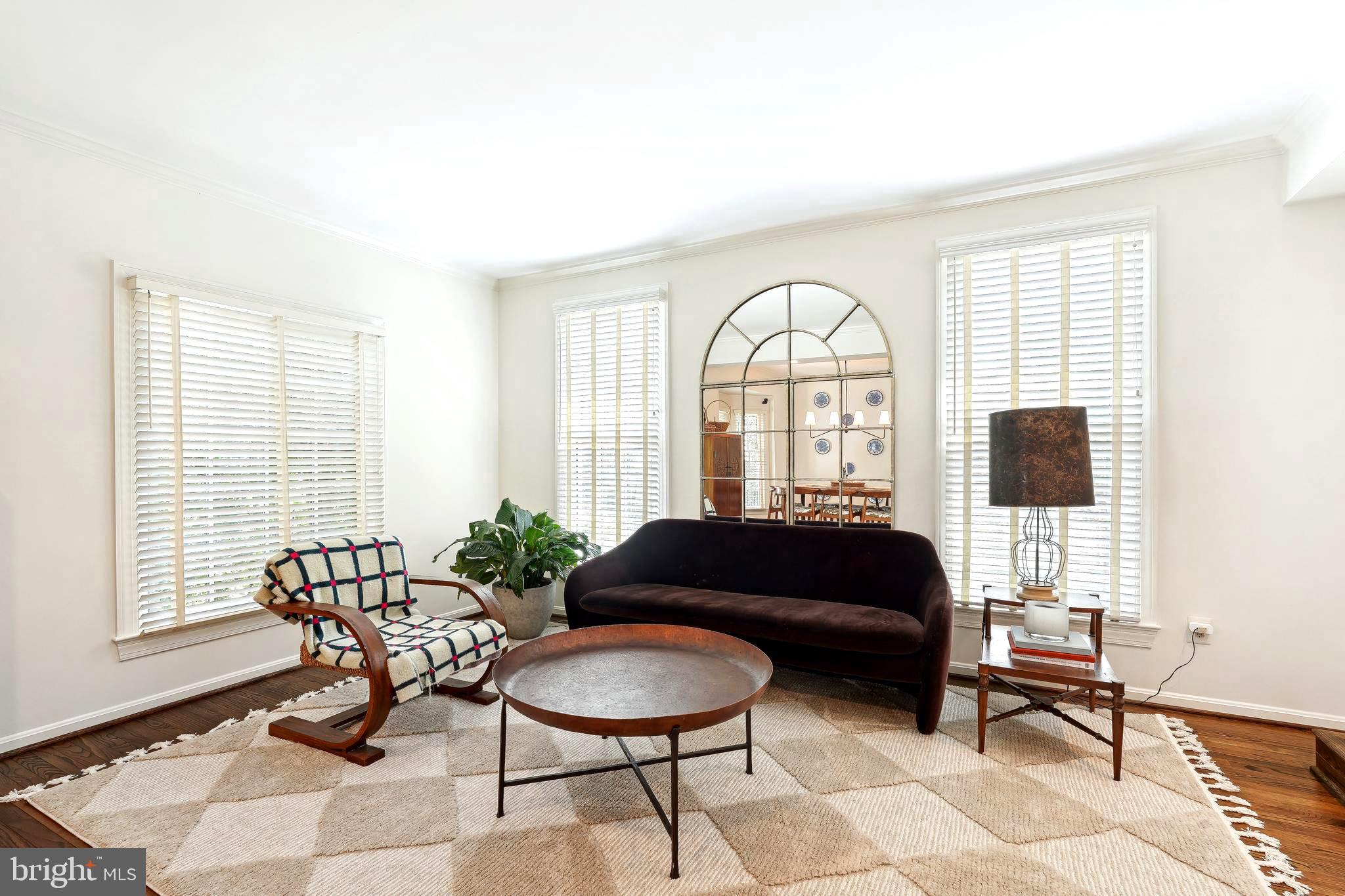 Real estate listing preview #2