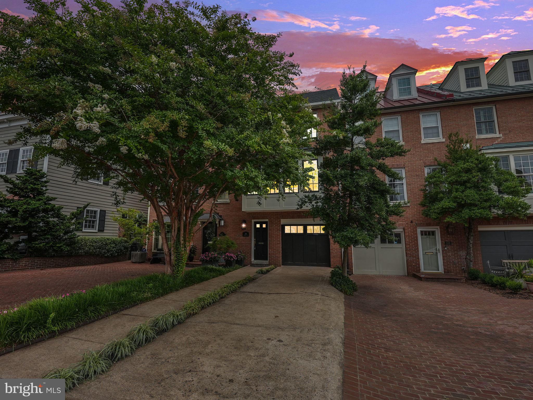 Real estate listing preview #3